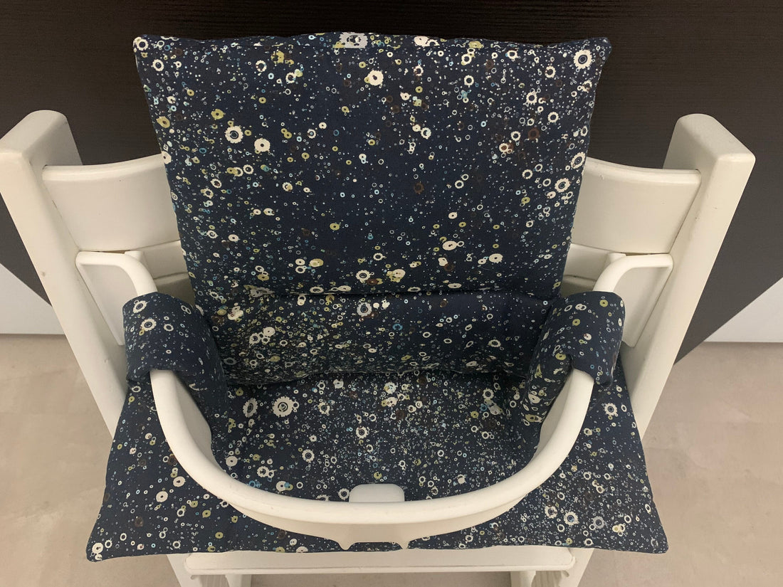 Tripp Trapp Sitzkissen Kissenset für Stokke Hochstuhl - Blumenrausch dunkelblau