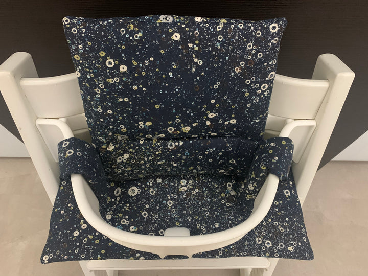 Tripp Trapp Sitzkissen Kissenset für Stokke Hochstuhl - Blumenrausch dunkelblau