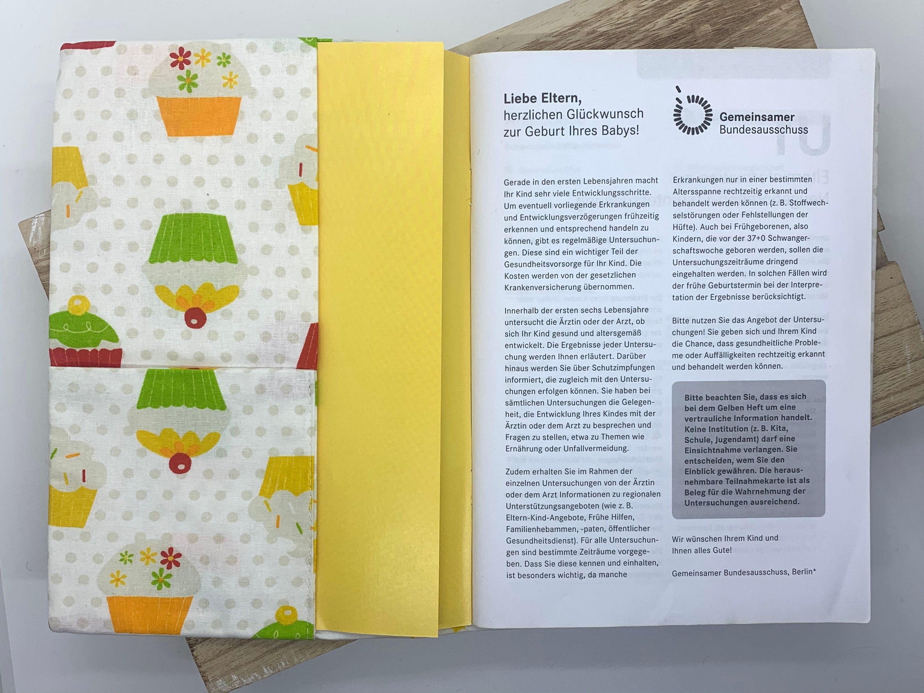 U-Heft Untersuchungsheft Hülle Schutz - Muffin