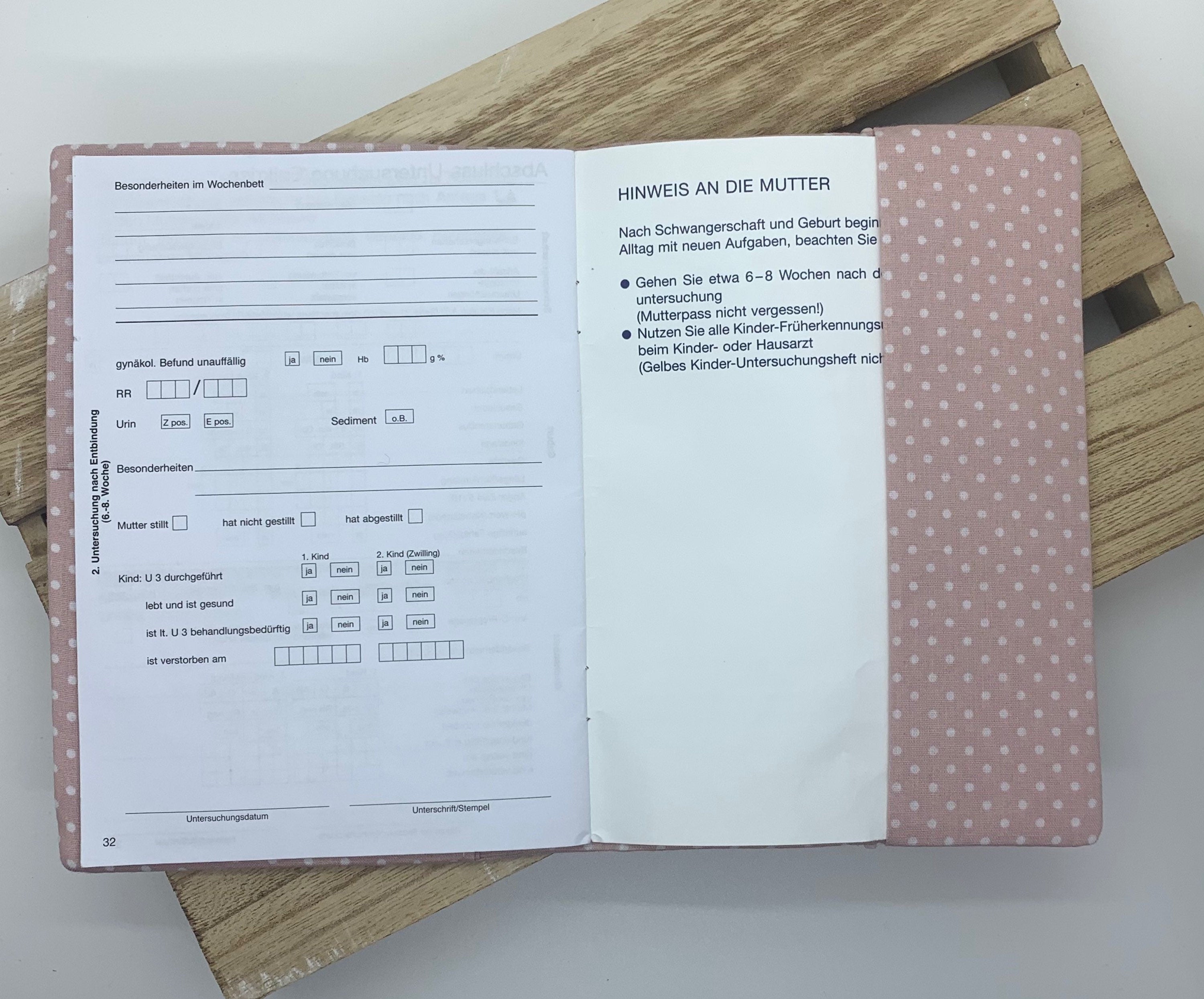 Mutterpasshülle, Schutzhülle Mutterpass, Mutterpass Hülle - kleine Punkte