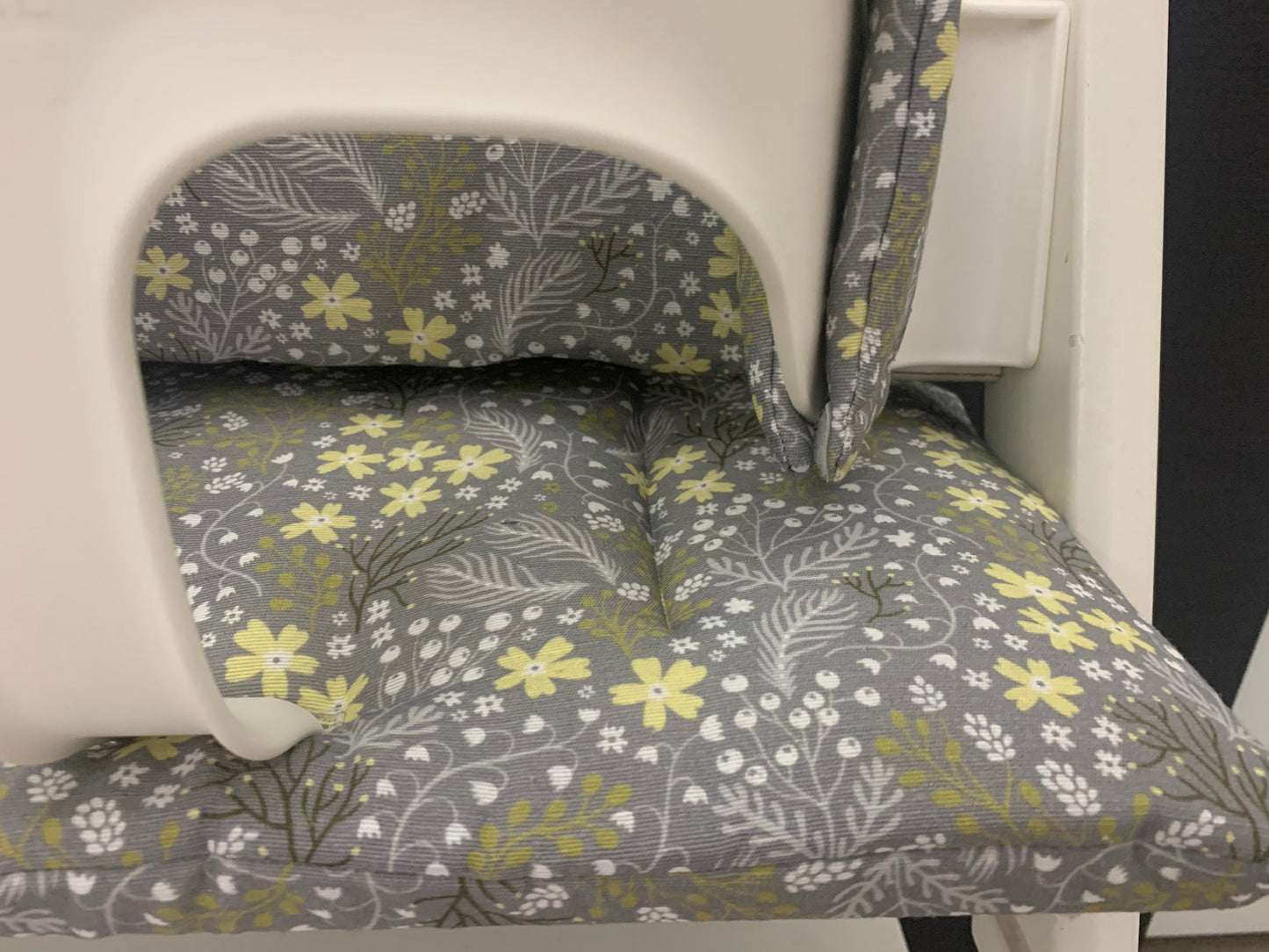 Tripp Trapp Sitzkissen Kissenset für Stokke Hochstuhl - Loneta Blumen Grau