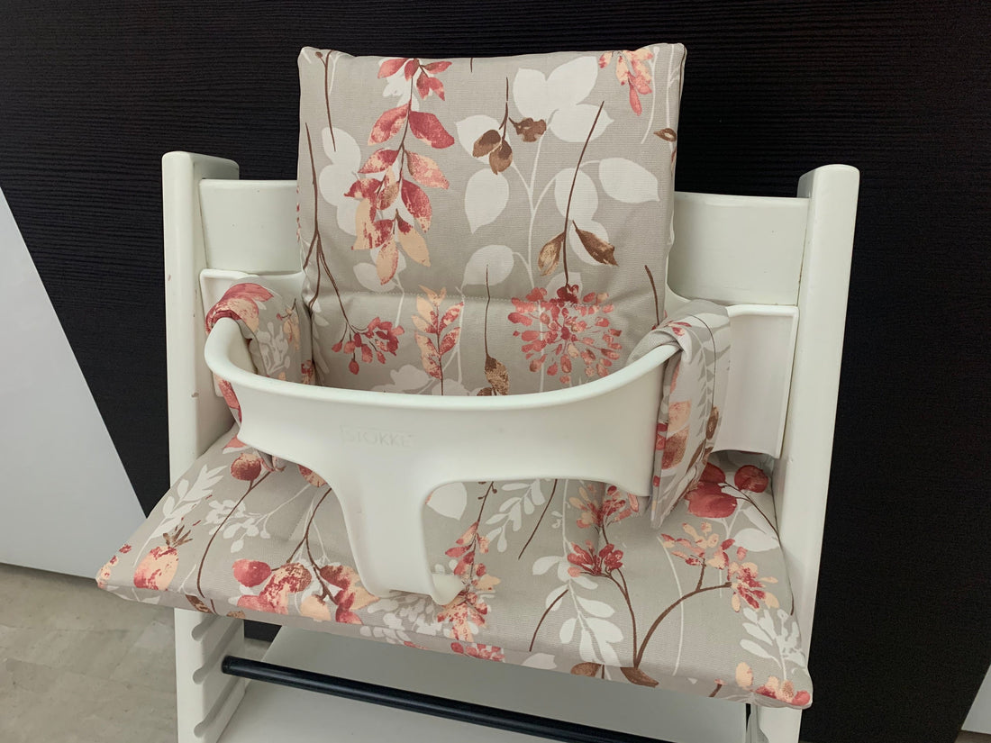 Abwaschbares Tripp Trapp Kissenset für Stokke Hochstuhl - Blüten rötlich