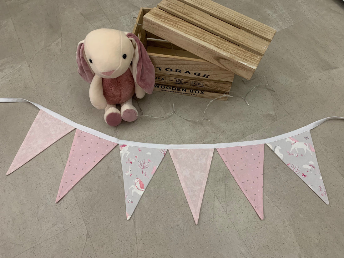 Wimpelkette aus Stoff / Einhorn