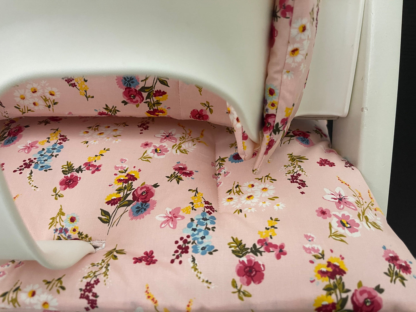 Abwaschbares Tripp Trapp Kissenset für Stokke Hochstuhl - Blüten rosa