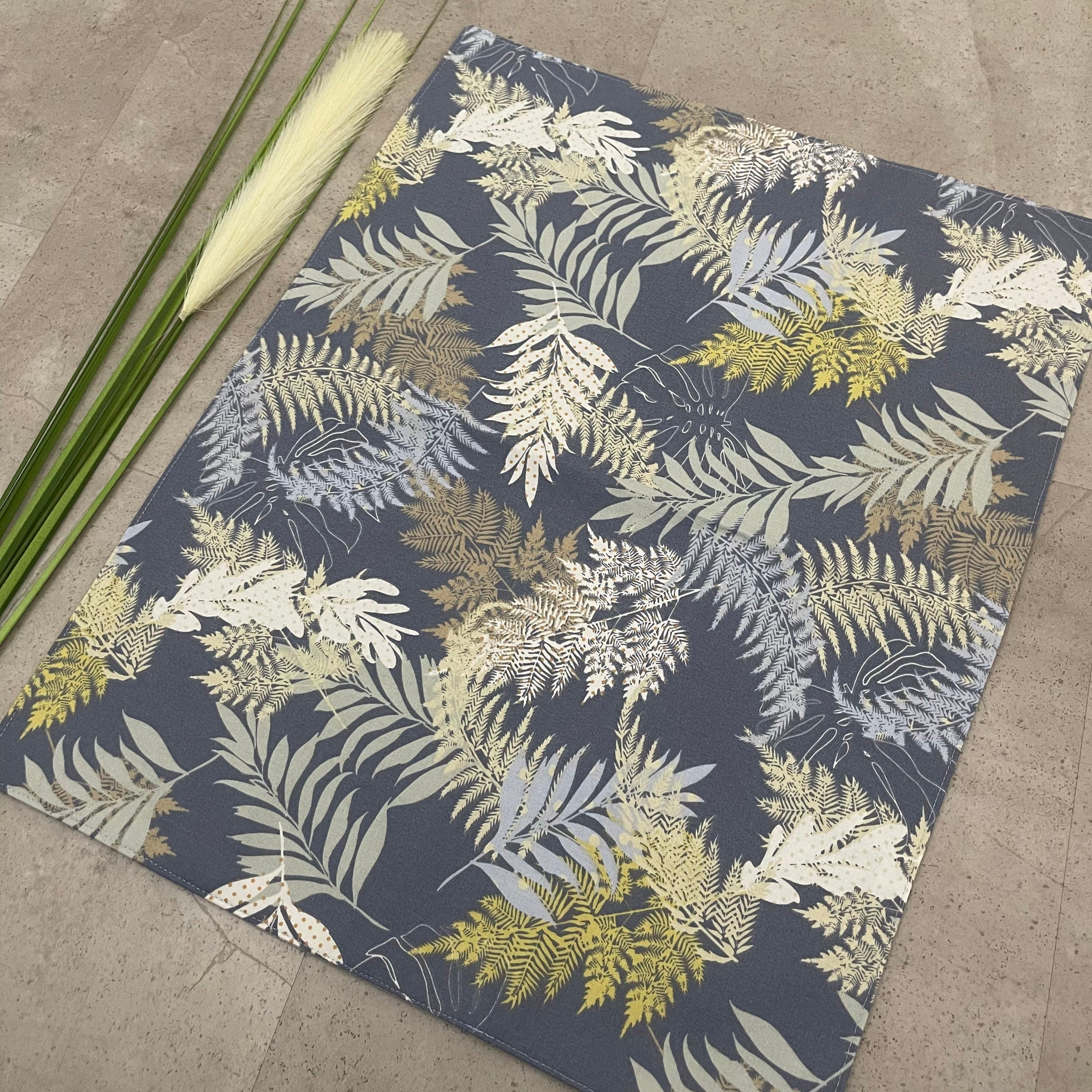 Wickelunterlage für unterwegs, to go, waschbar, nässeschutz - Kräuter