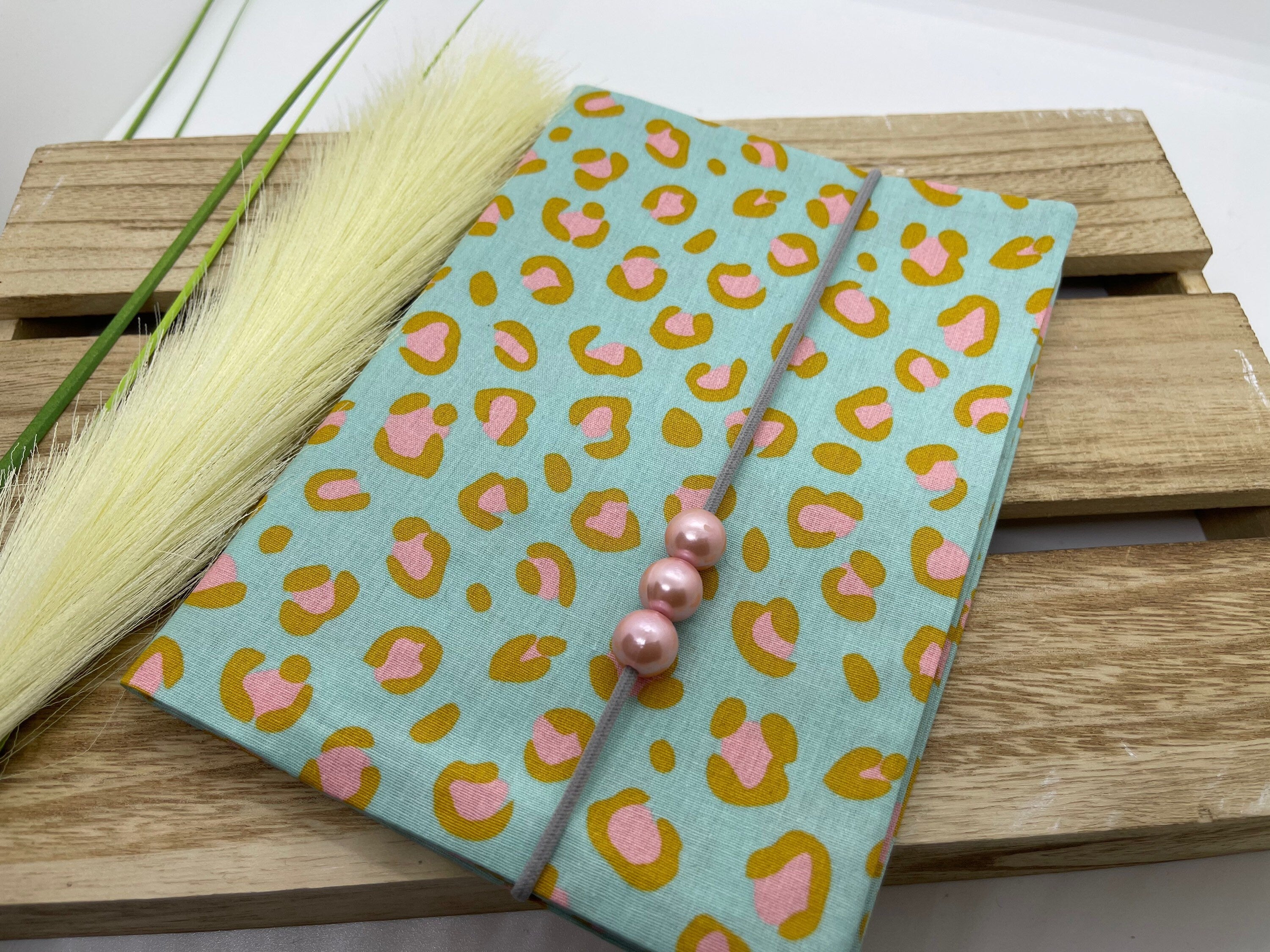 Mutterpasshülle, Schutzhülle Mutterpass, Mutterpass Hülle - Leo Mint