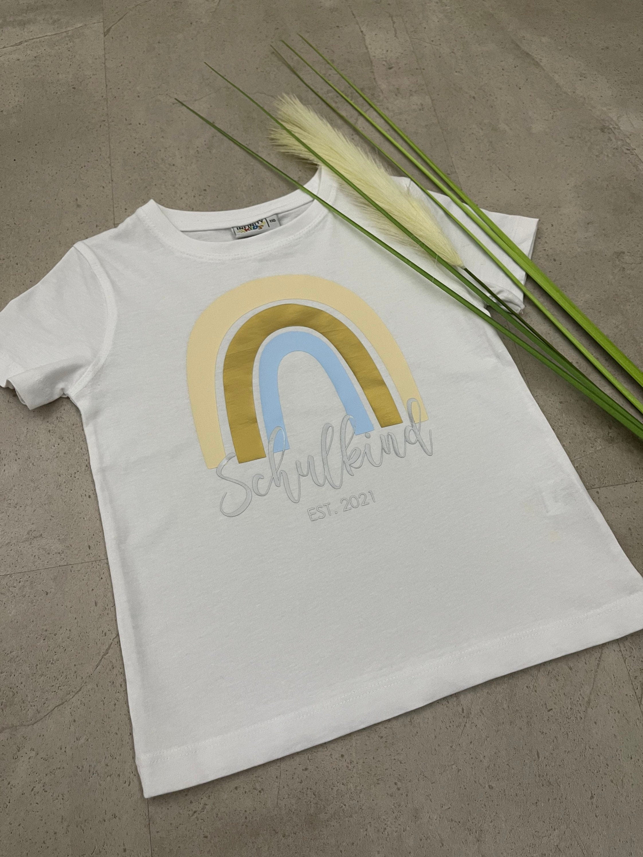 Schulkind T-Shirt Regenbogen Einschulung Geschenk