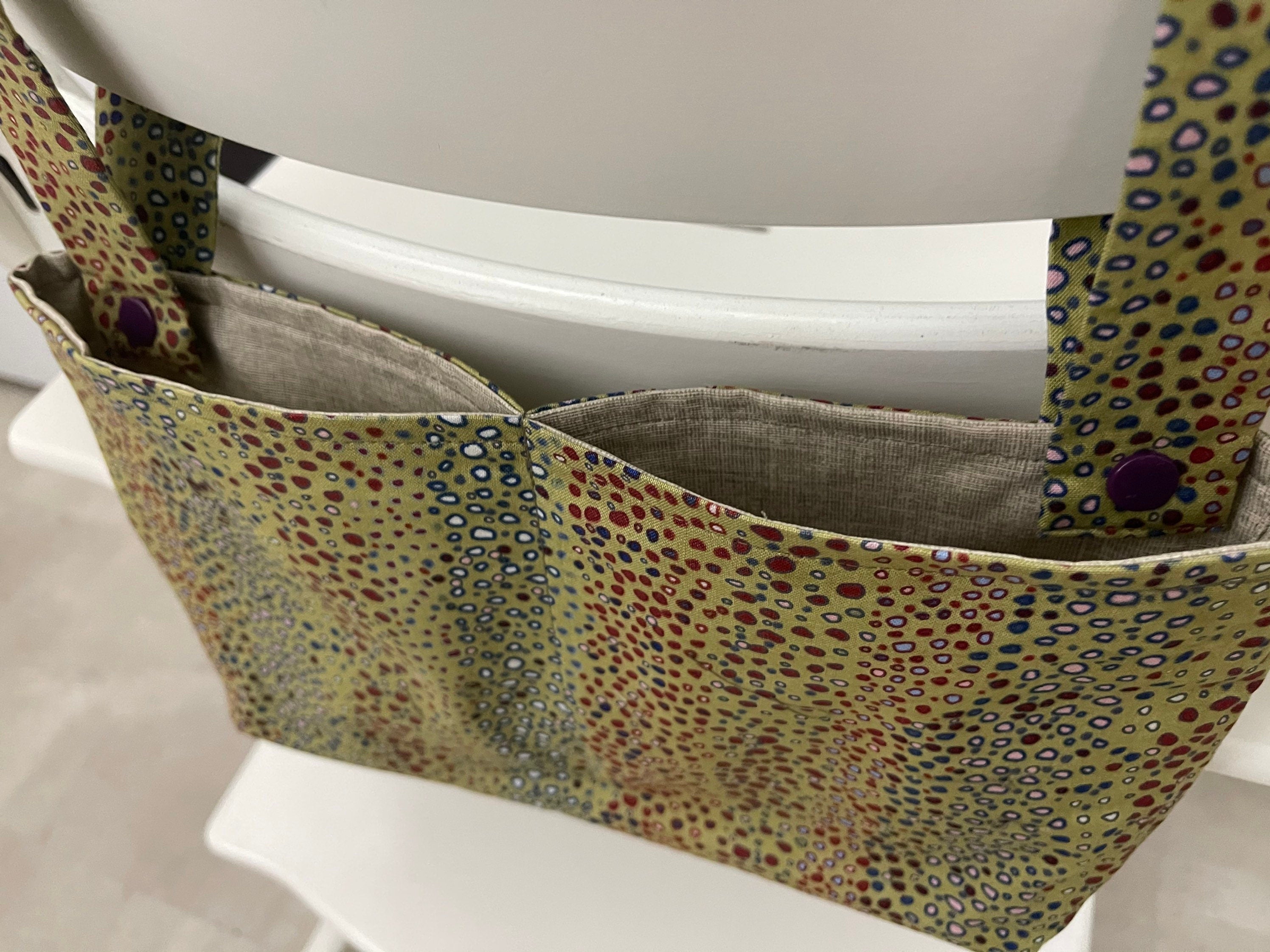 Utensilo für Tripp Trapp oder Hauck Alpha Hochstuhl, Hochstuhltasche - bunte Punkte