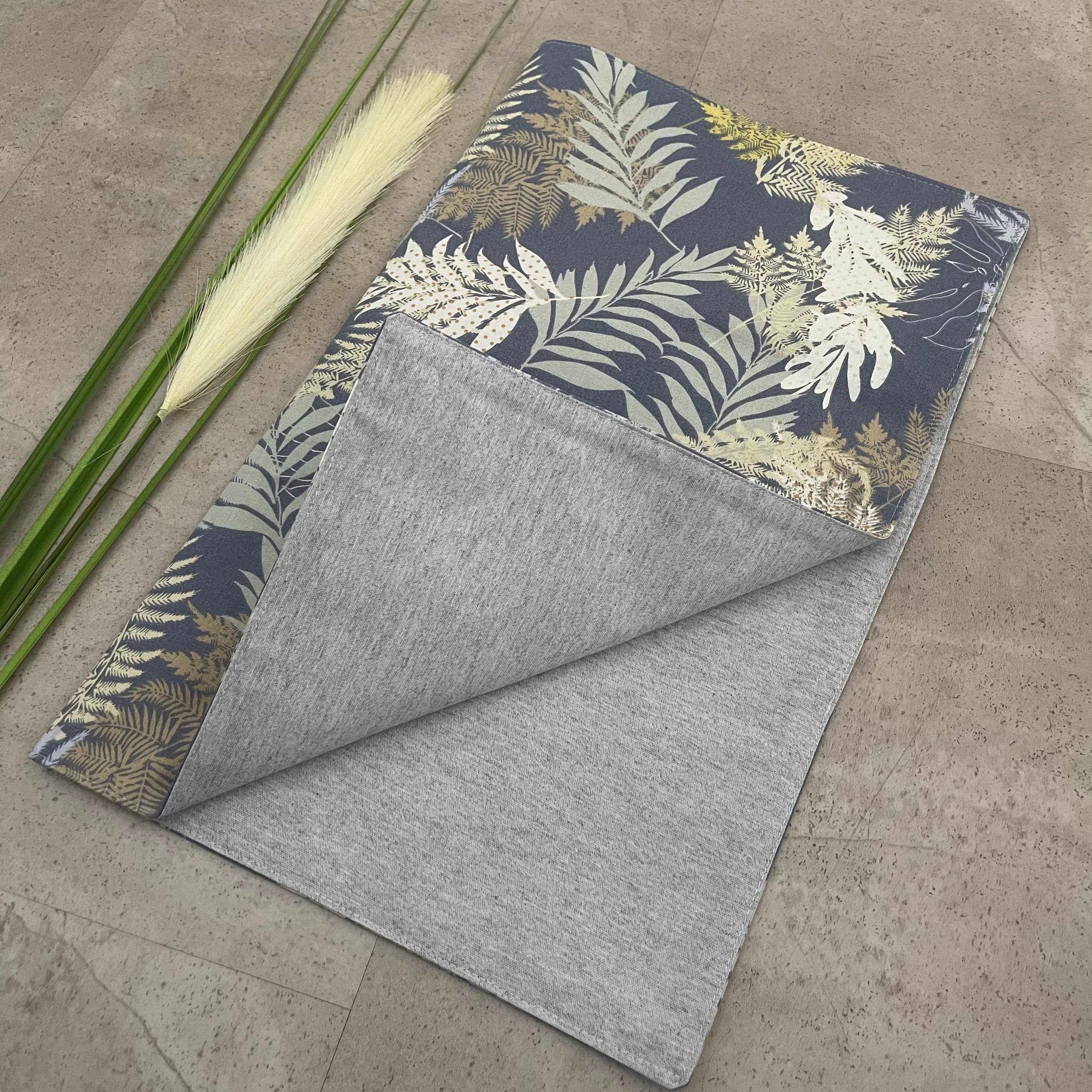 Wickelunterlage für unterwegs, to go, waschbar, nässeschutz - Kräuter