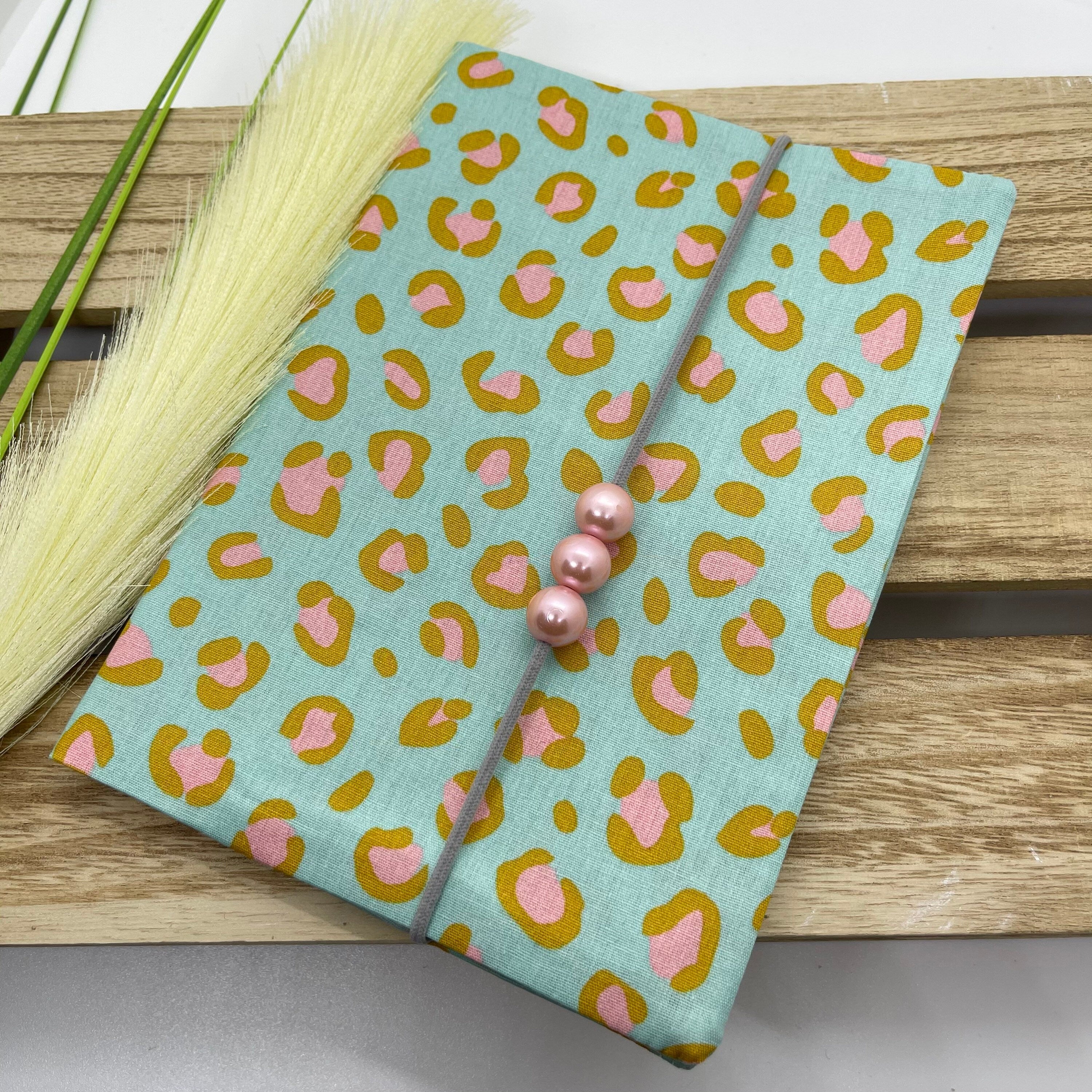 Mutterpasshülle, Schutzhülle Mutterpass, Mutterpass Hülle - Leo Mint