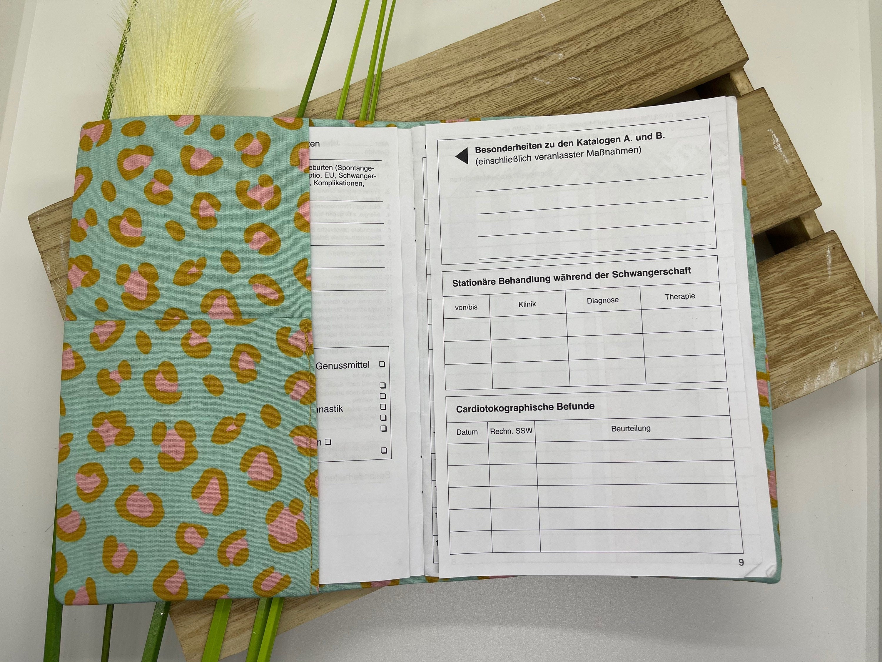 Mutterpasshülle, Schutzhülle Mutterpass, Mutterpass Hülle - Leo Mint