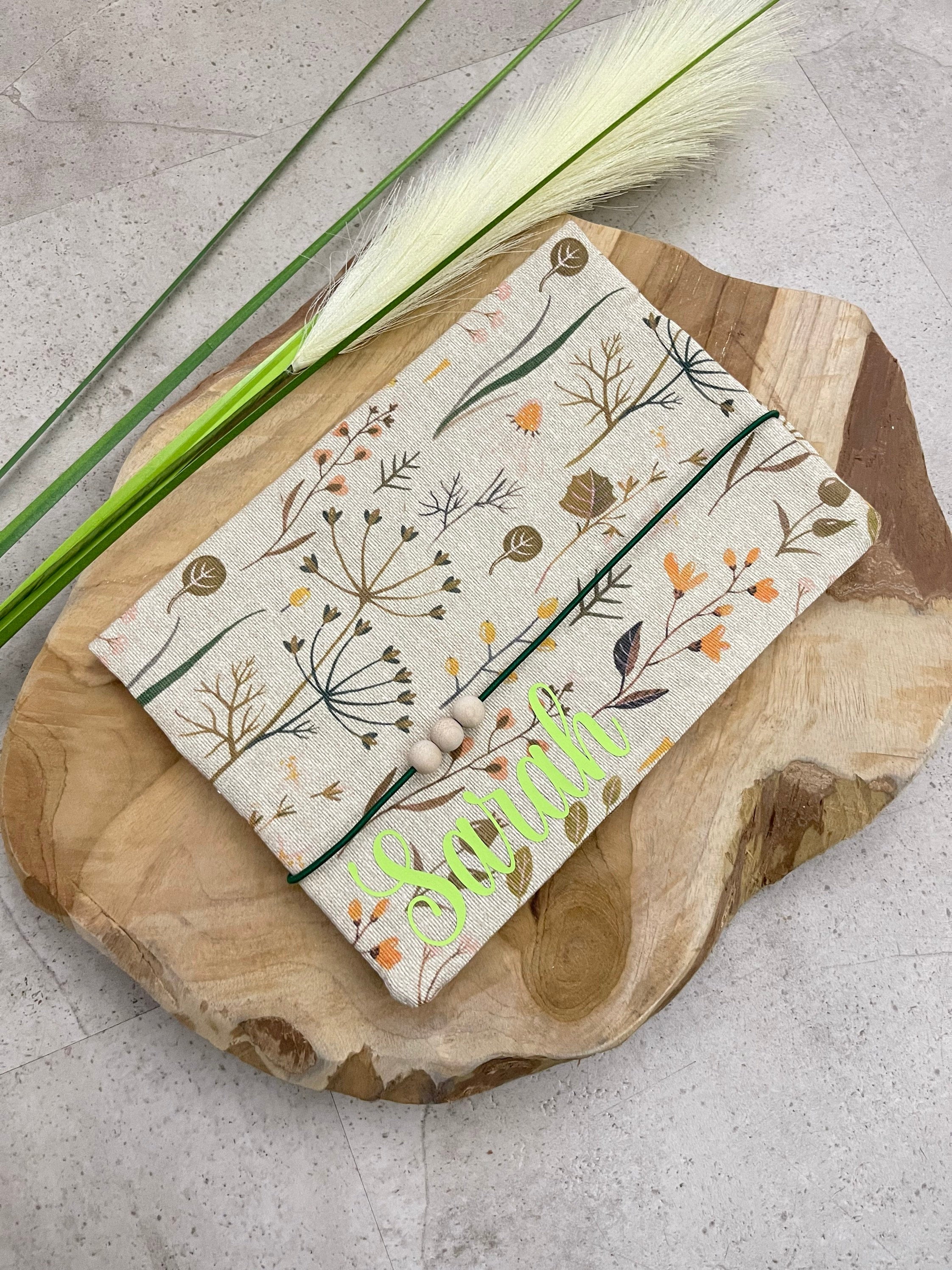 U-Heft personalisiert Untersuchungsheft Hülle Schutz - Loneta Natur Blumen