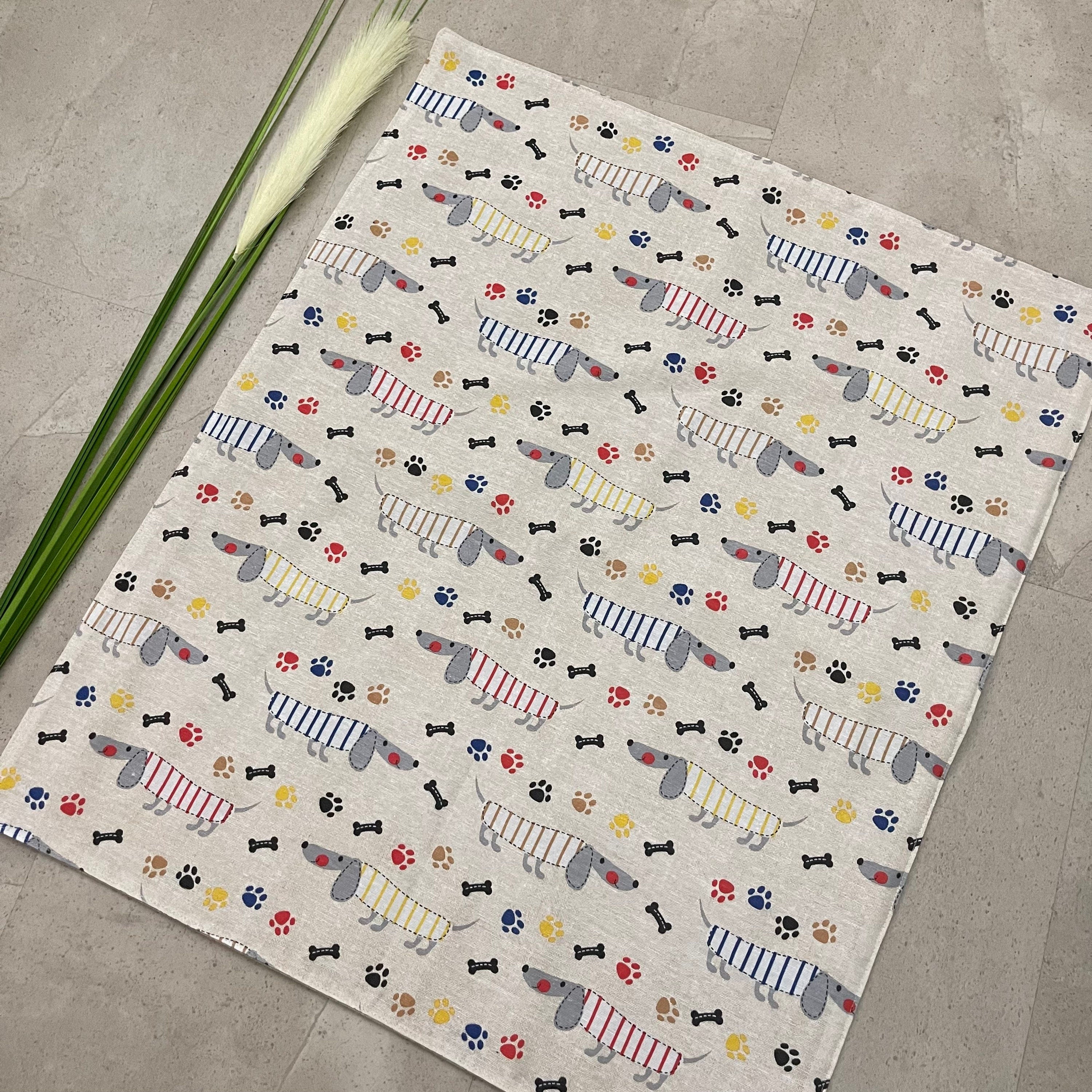 Wickelunterlage für unterwegs, to go, waschbar, nässeschutz - Loneta Hunde