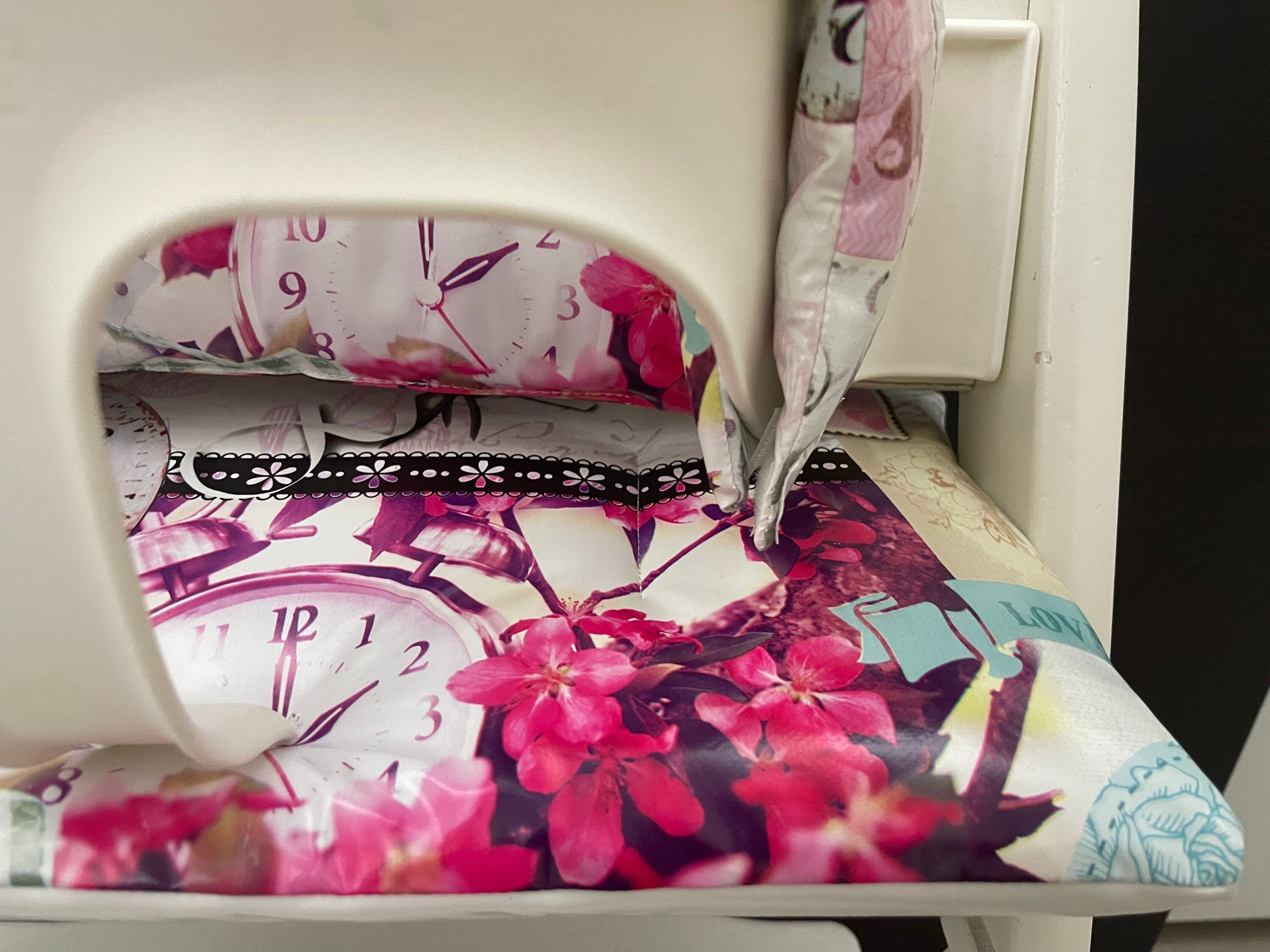 Abwaschbares Tripp Trapp Kissenset für Stokke Hochstuhl - Blüten mit Uhren