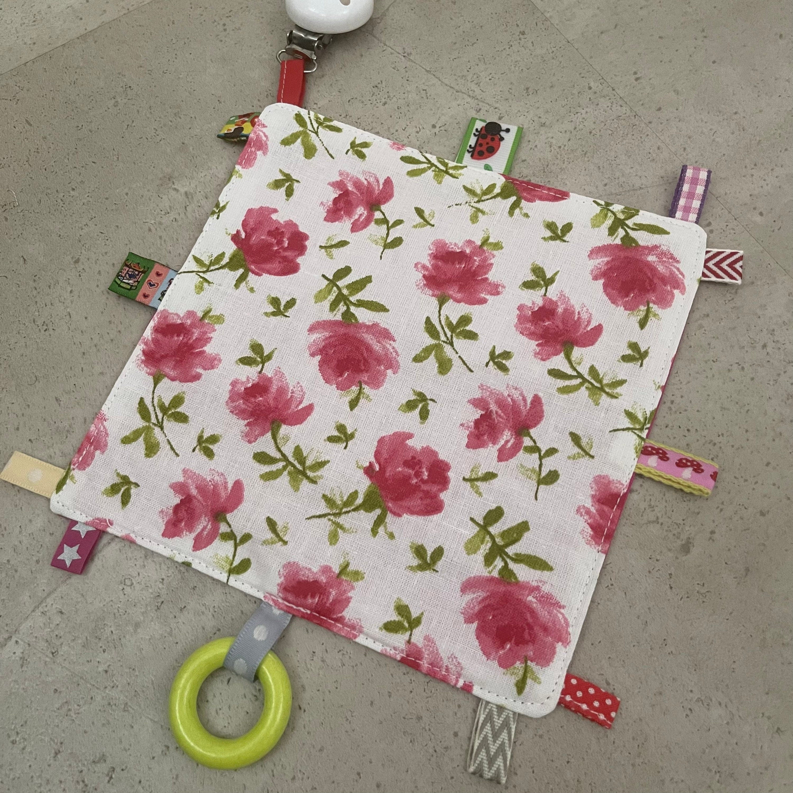 Knisterkissen Knistertuch Baby, Clip und Greifling - Rosen