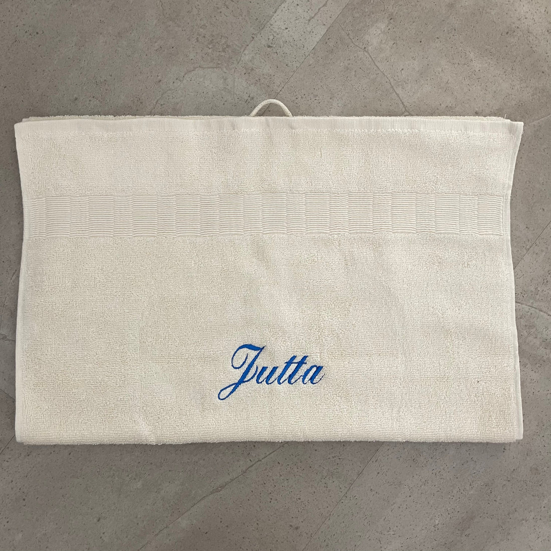 Handtuch mit Namen bestickt | Duschtuch | Gästetuch | Geschenk | Personalisiertes Handtuch