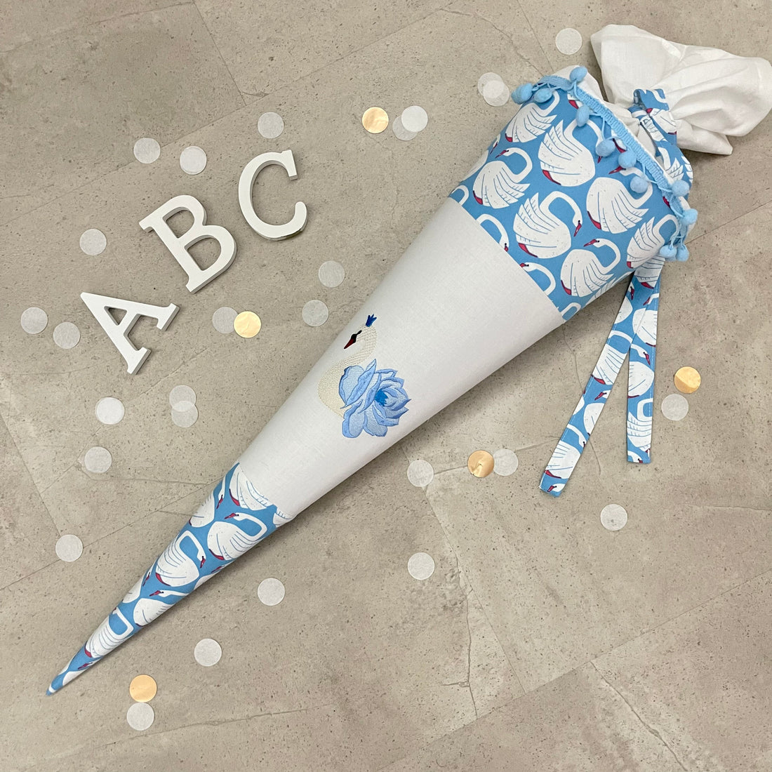 Einzelstück Schultüte Stoff Zuckertüte Einschulung 70cm Handmade / Schwan gestickt
