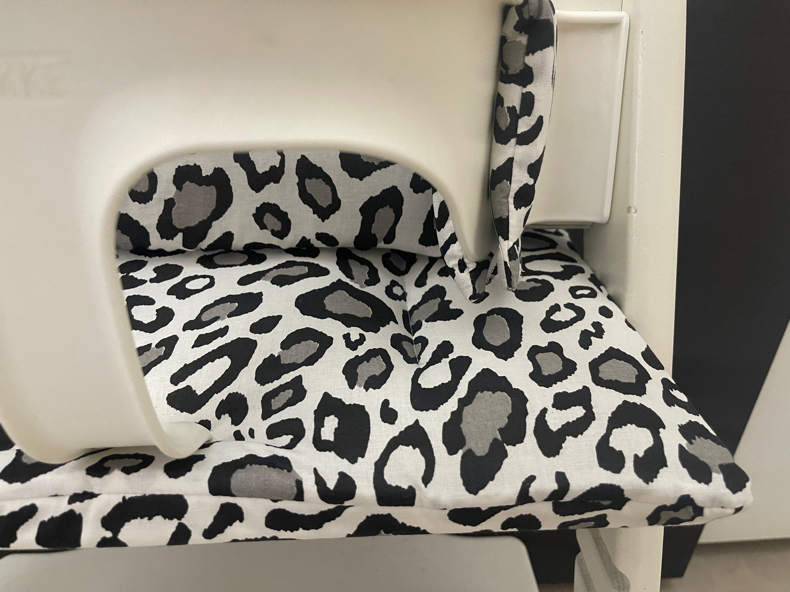 Tripp Trapp Sitzkissen Kissenset für Stokke Hochstuhl - Leopard schwarz/weiß