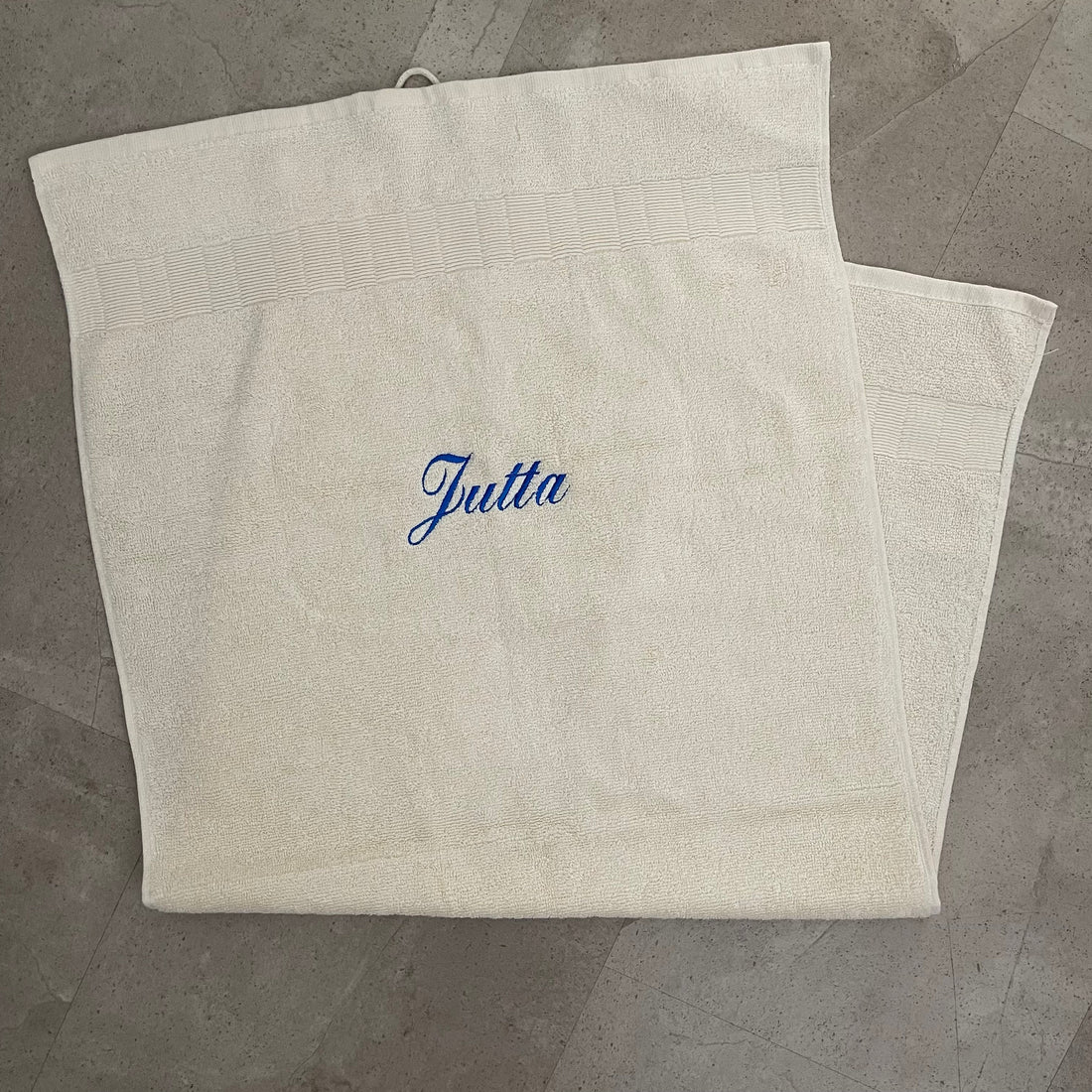 Handtuch mit Namen bestickt | Duschtuch | Gästetuch | Geschenk | Personalisiertes Handtuch