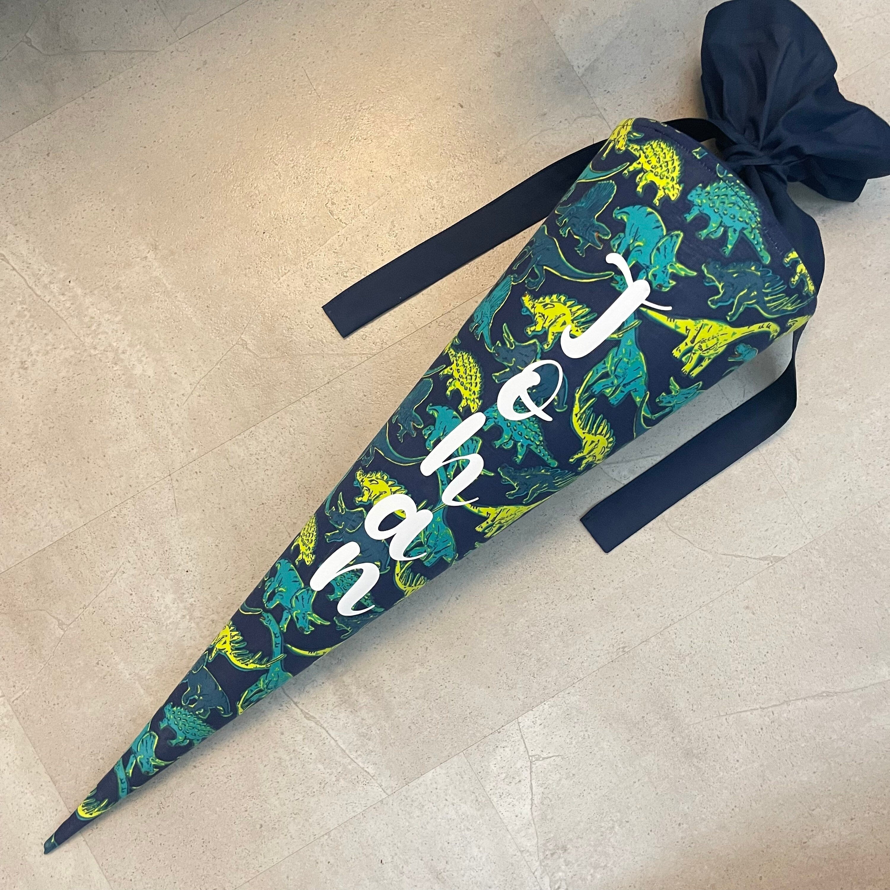 Schultüte Zuckertüte Einschulung Groß 70cm Handmade / Dinosaurier mit senkrechter Personalisierung