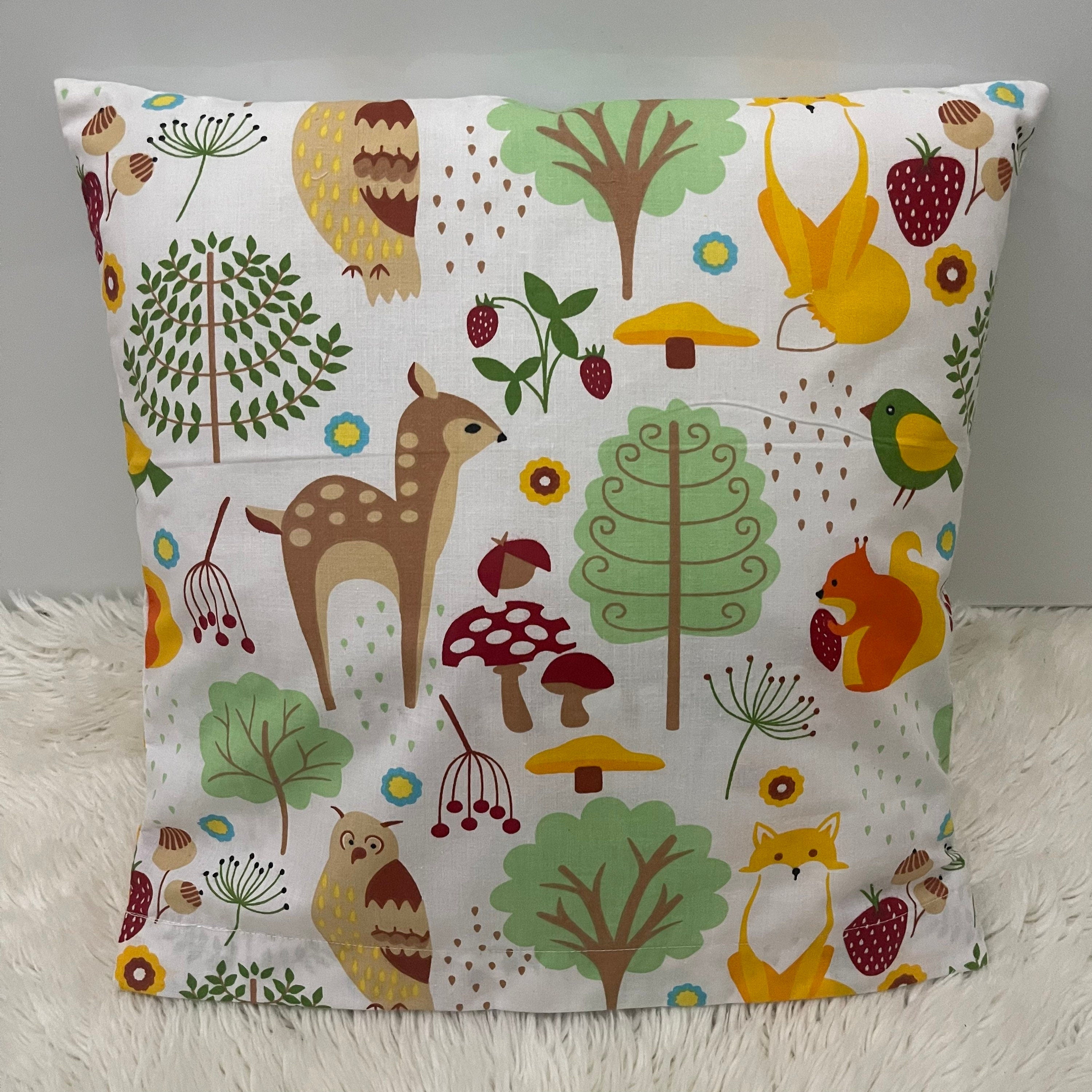 Namenskissen, Kuschelkissen, Personalisierung gestickt | Tier Print