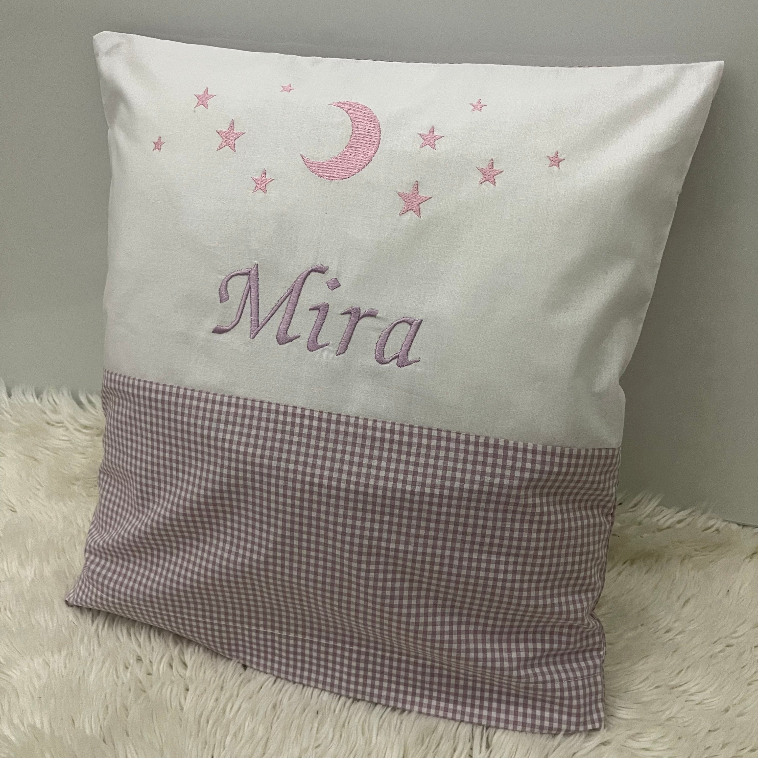 Namenskissen, Kuschelkissen, Personalisierung gestickt | Mond und Sterne