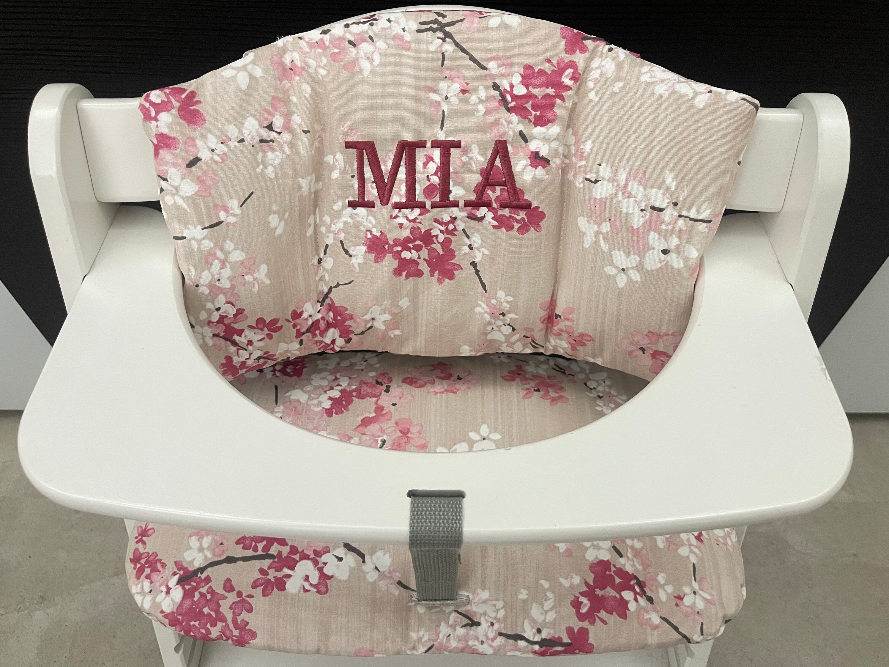 Abwaschbares Sitzkissen Kissenset für Hauck Alpha, Tray, Beta Hochstuhl - Akira Blüten rötlich