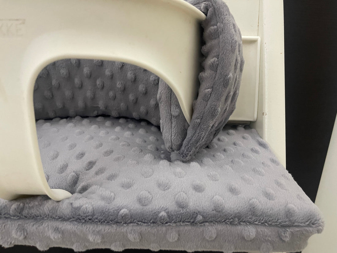 Tripp Trapp Sitzkissen Kissenset für Stokke Hochstuhl - Minky 3D Punkte - Grau