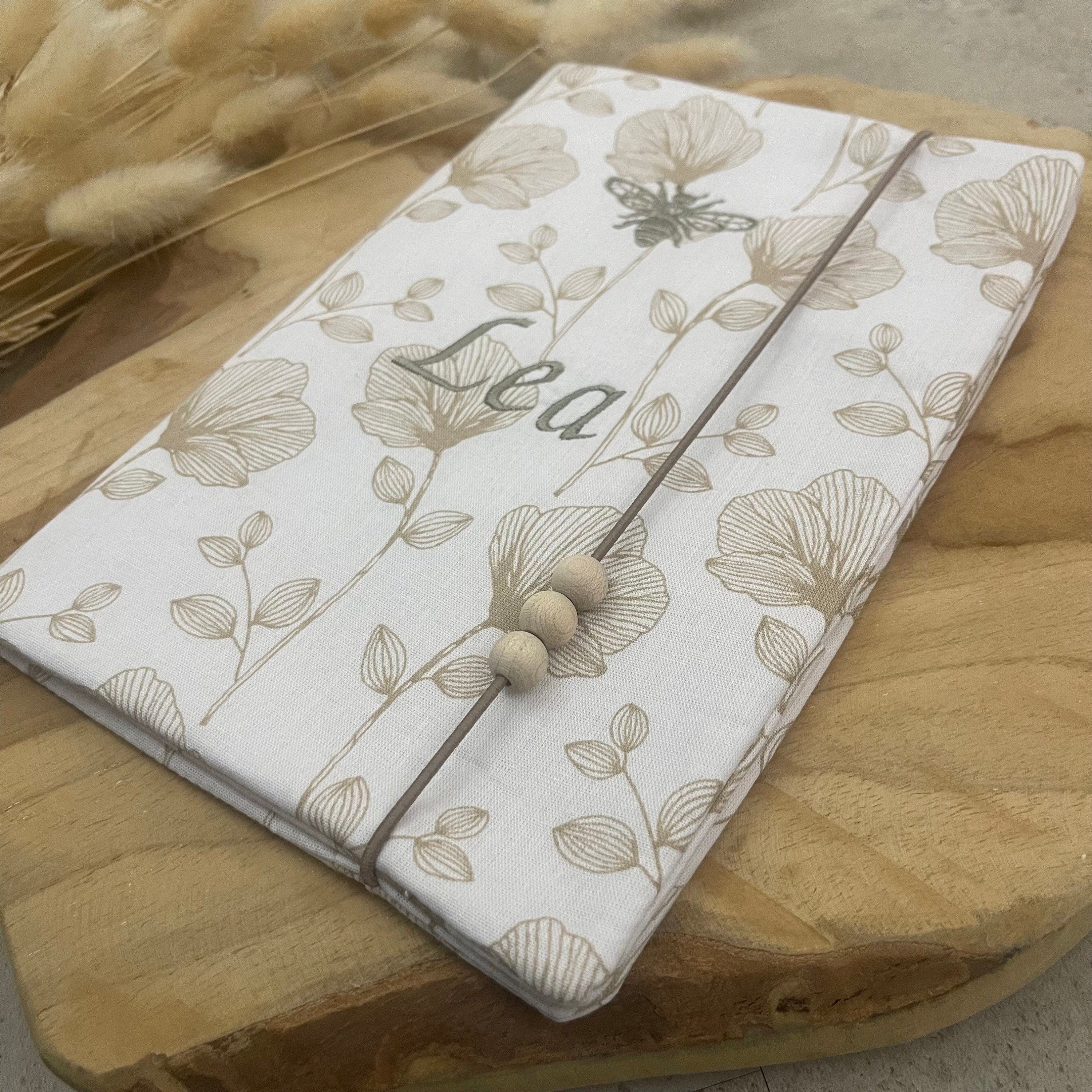 U-Heft personalisiert Untersuchungsheft Hülle Schutz - Blumen weiß
