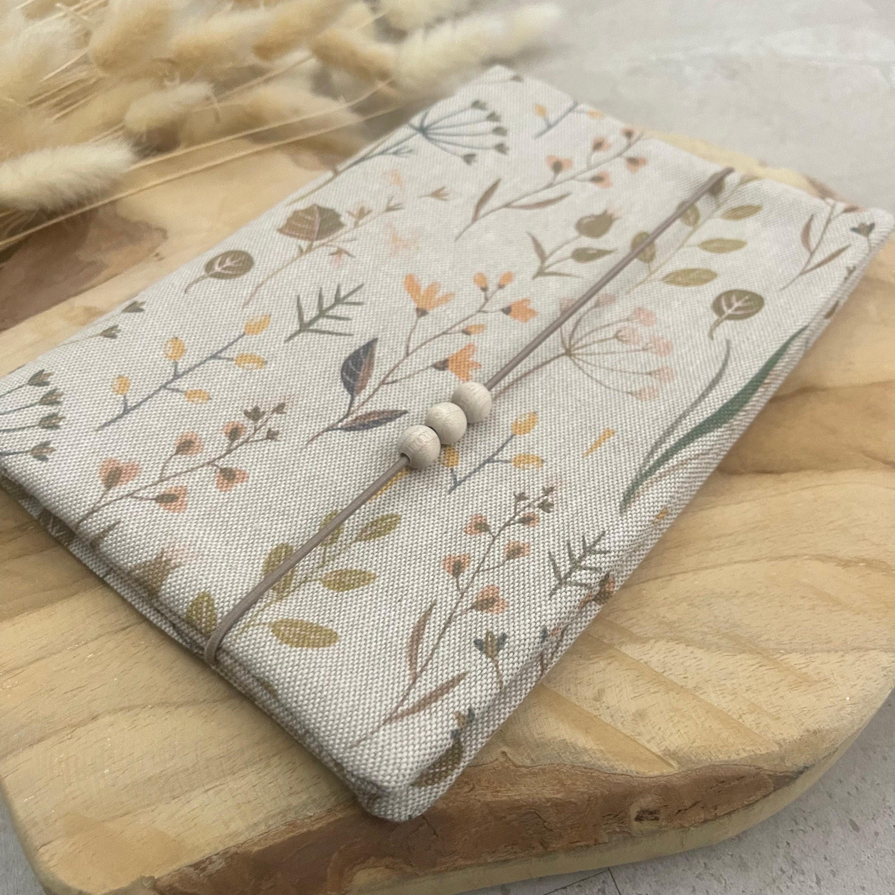 U-Heft personalisiert Untersuchungsheft Hülle Schutz - Loneta Natur Blumen