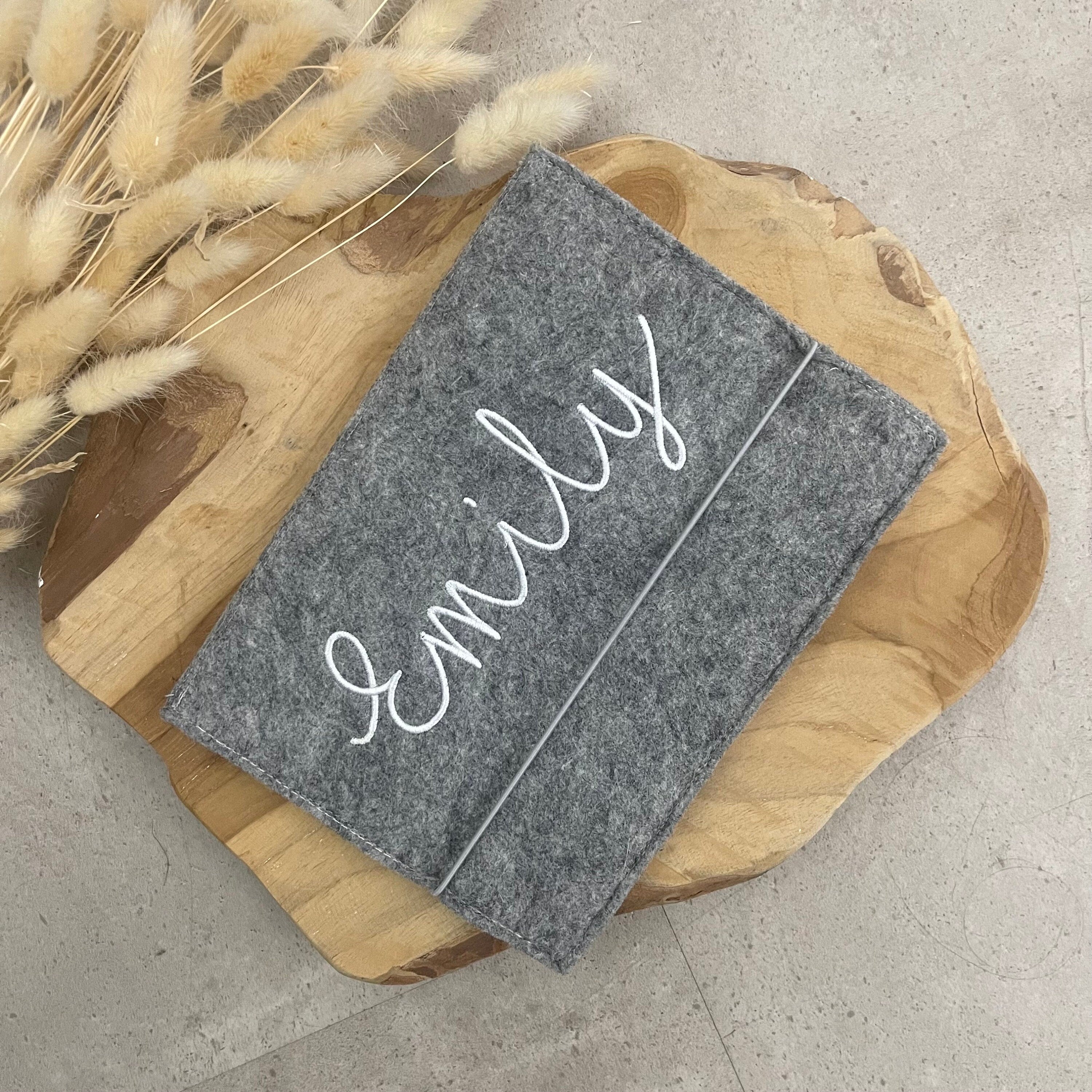 U-Heft Filz personalisiert Untersuchungsheft Hülle Schutz - Uni Grau