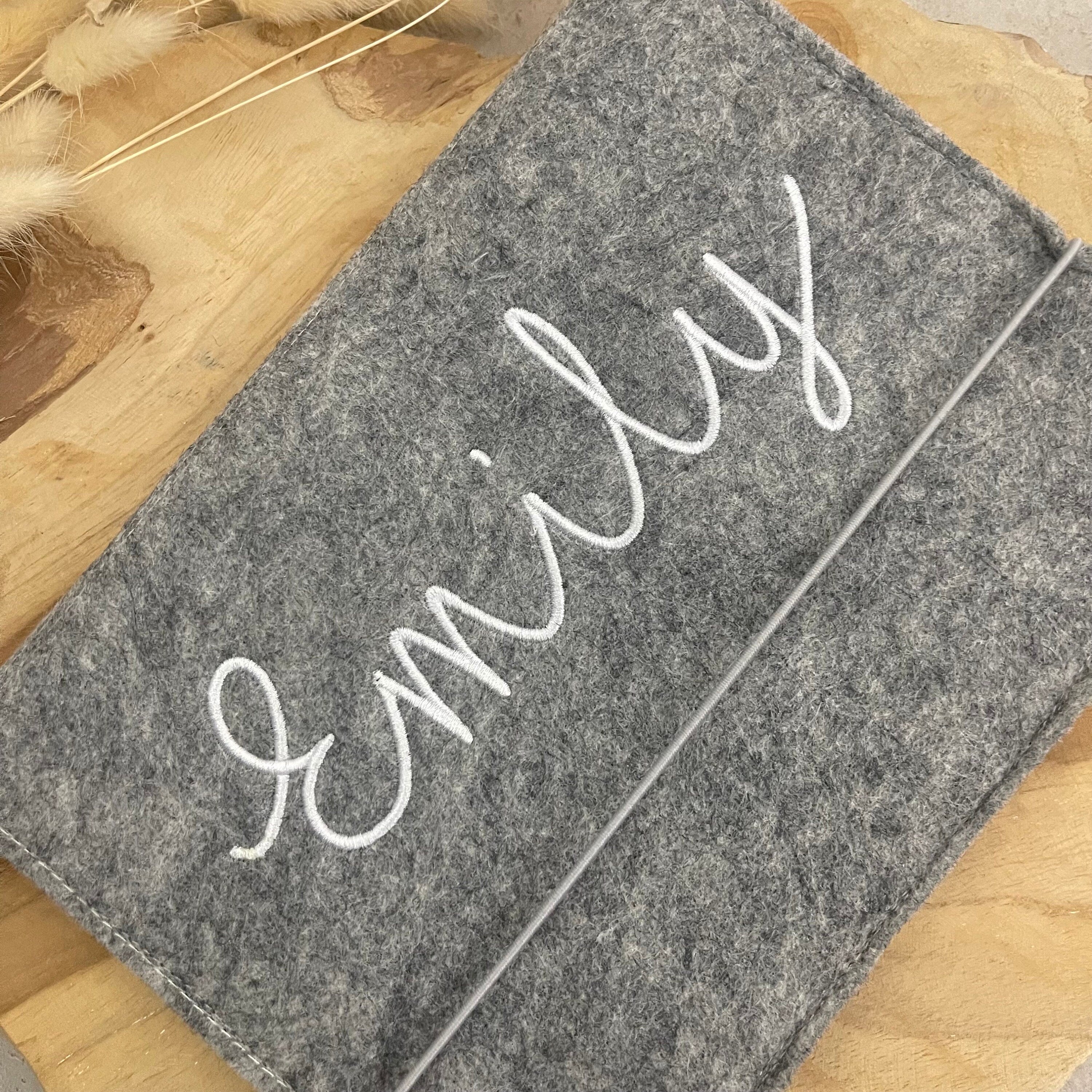 U-Heft Filz personalisiert Untersuchungsheft Hülle Schutz - Uni Grau