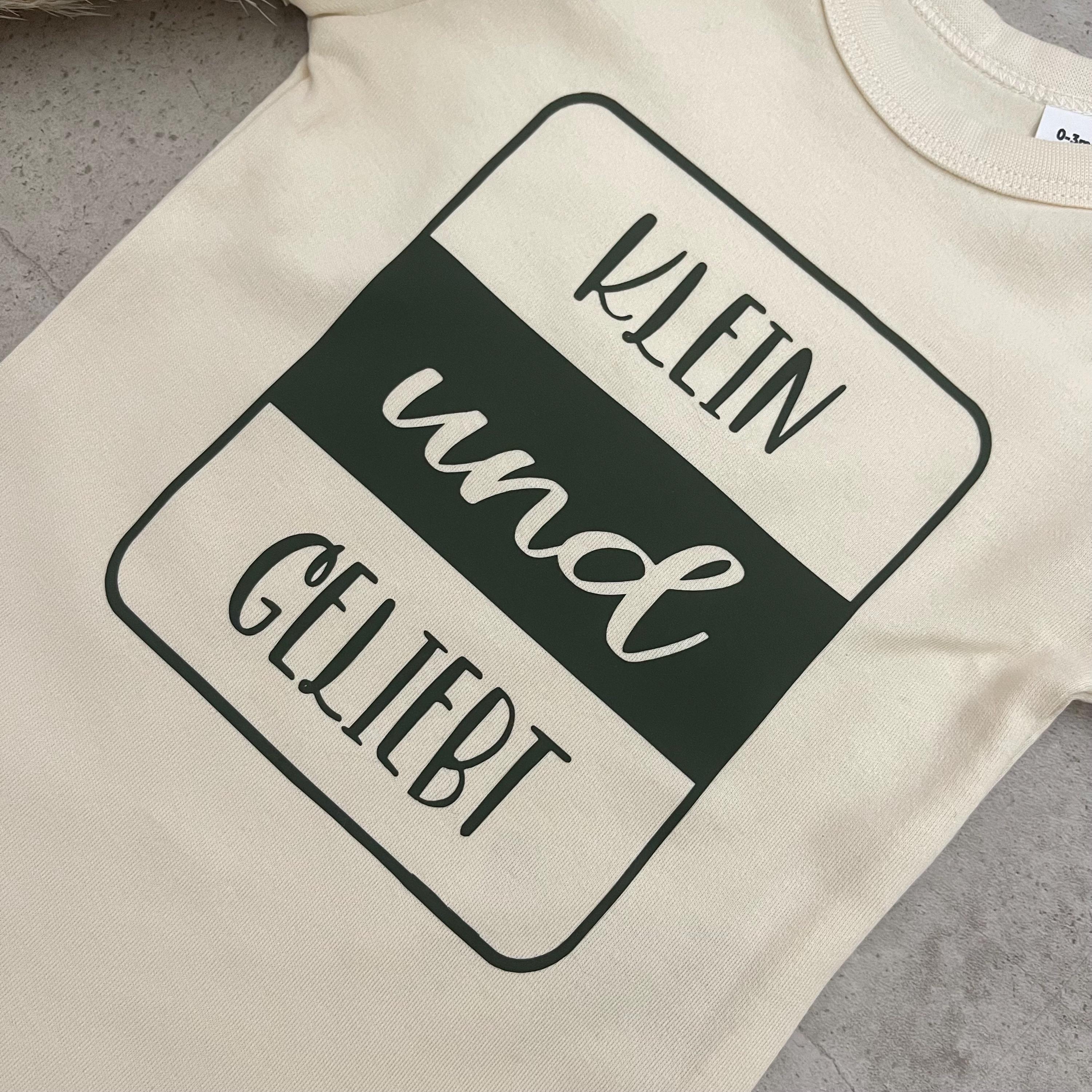 Babybody kurzarm - Klein und Geliebt | Schwangerschaft | Baby | Geburt | Babygeschenk | Geburtsgeschenk | Newborn