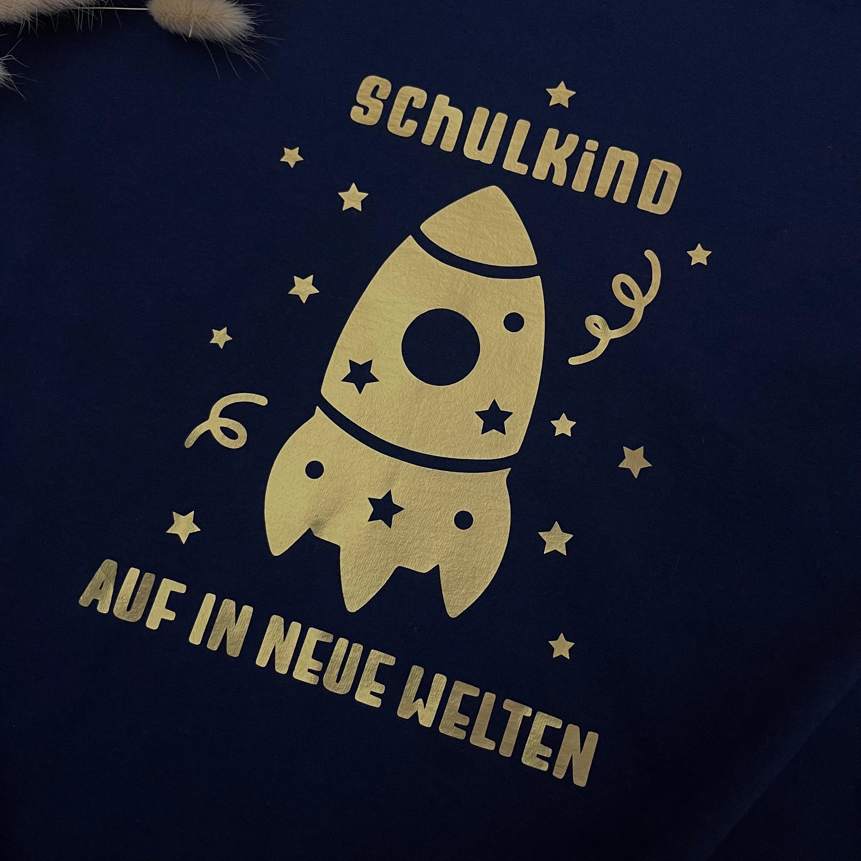 Kinder T-Shirt, Schulkind mit Namen, personalisiert, Einschulung, Schulanfang - Auf in neue Welten