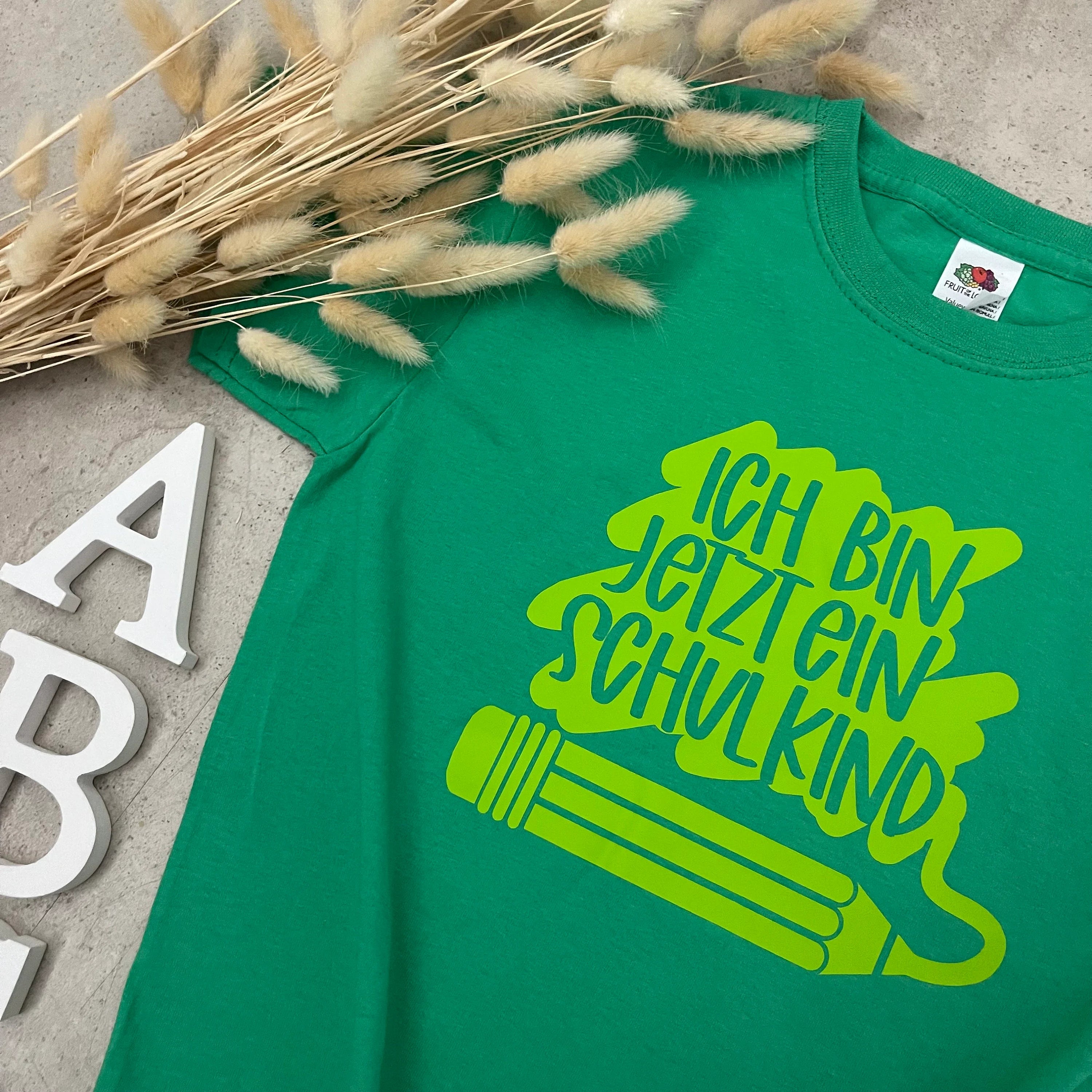 Kinder T-Shirt, Schulkind mit Namen, personalisiert, Einschulung, Schulanfang - Ich bin jetzt ein Schulkind