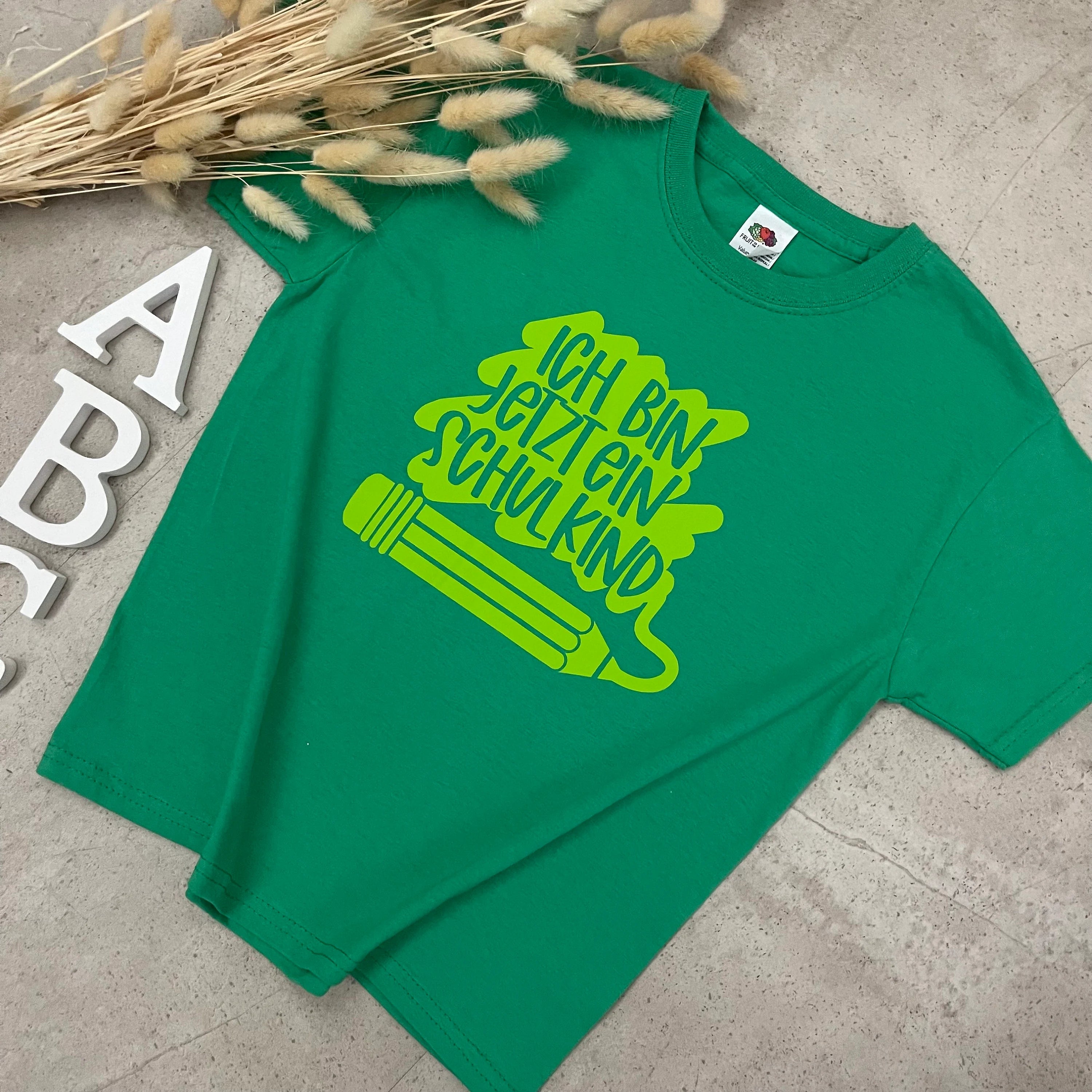 Kinder T-Shirt, Schulkind mit Namen, personalisiert, Einschulung, Schulanfang - Ich bin jetzt ein Schulkind