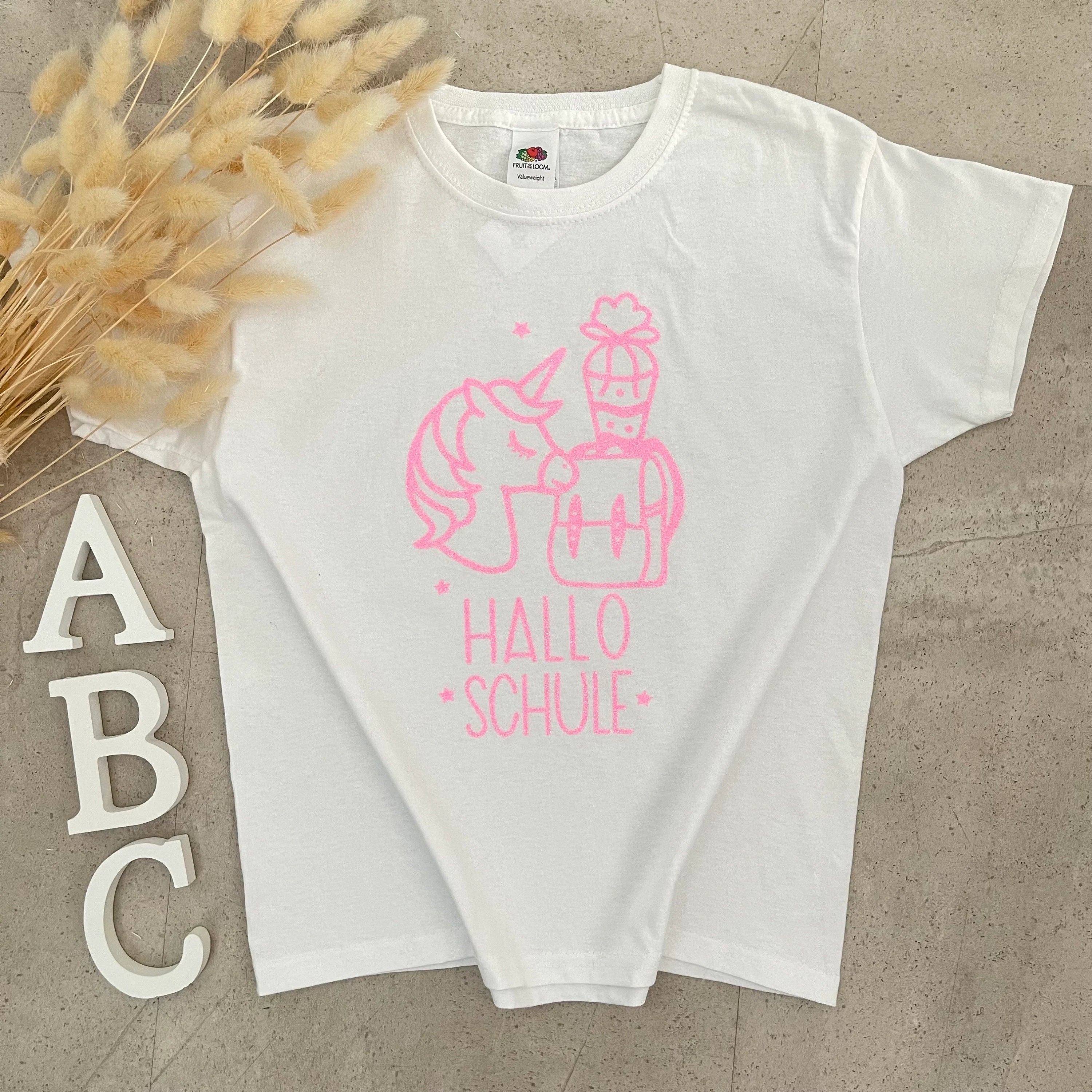 Kinder T-Shirt, Schulkind mit Namen, personalisiert, Einschulung, Schulanfang - Einhorn