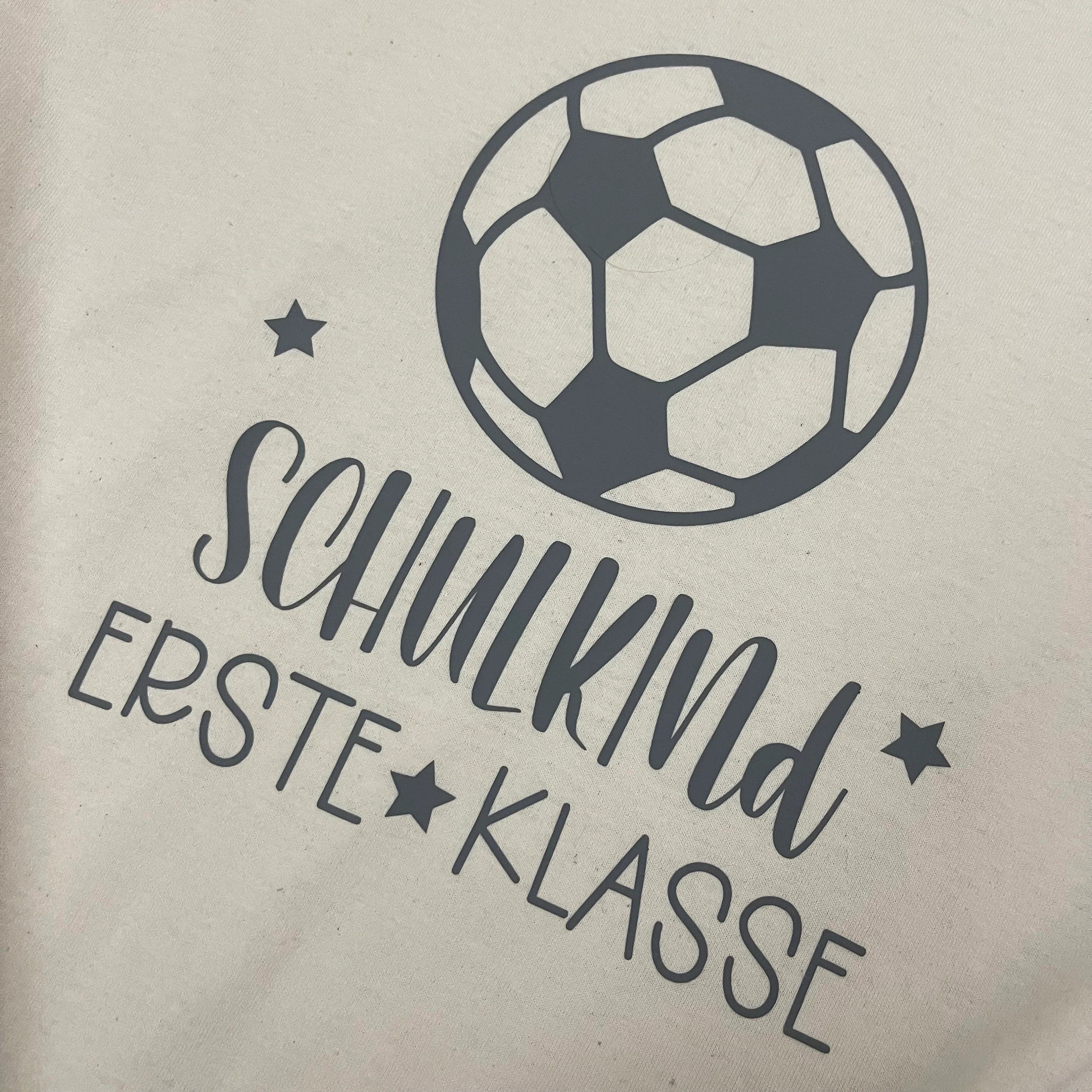 Kinder T-Shirt, Schulkind mit Namen, personalisiert, Einschulung, Schulanfang - Erste Klasse Fussball
