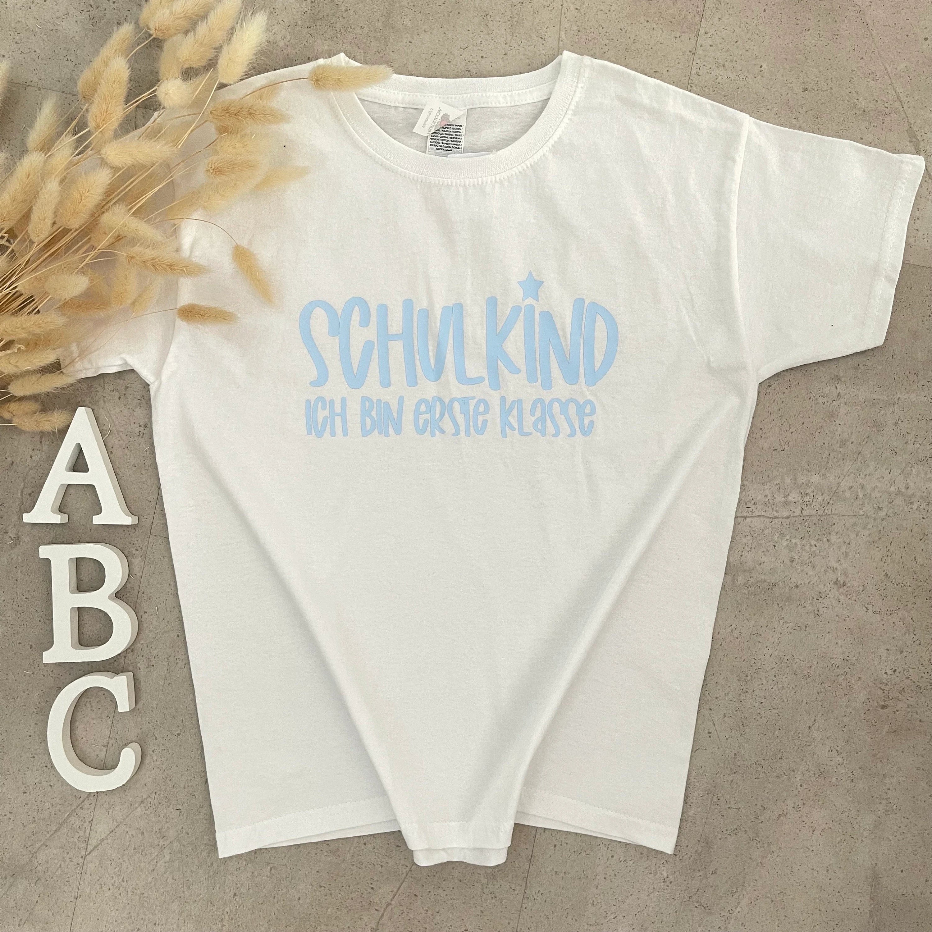 Kinder T-Shirt, Schulkind mit Namen, personalisiert, Einschulung, Schulanfang - Schulkind ich bin erste Klasse