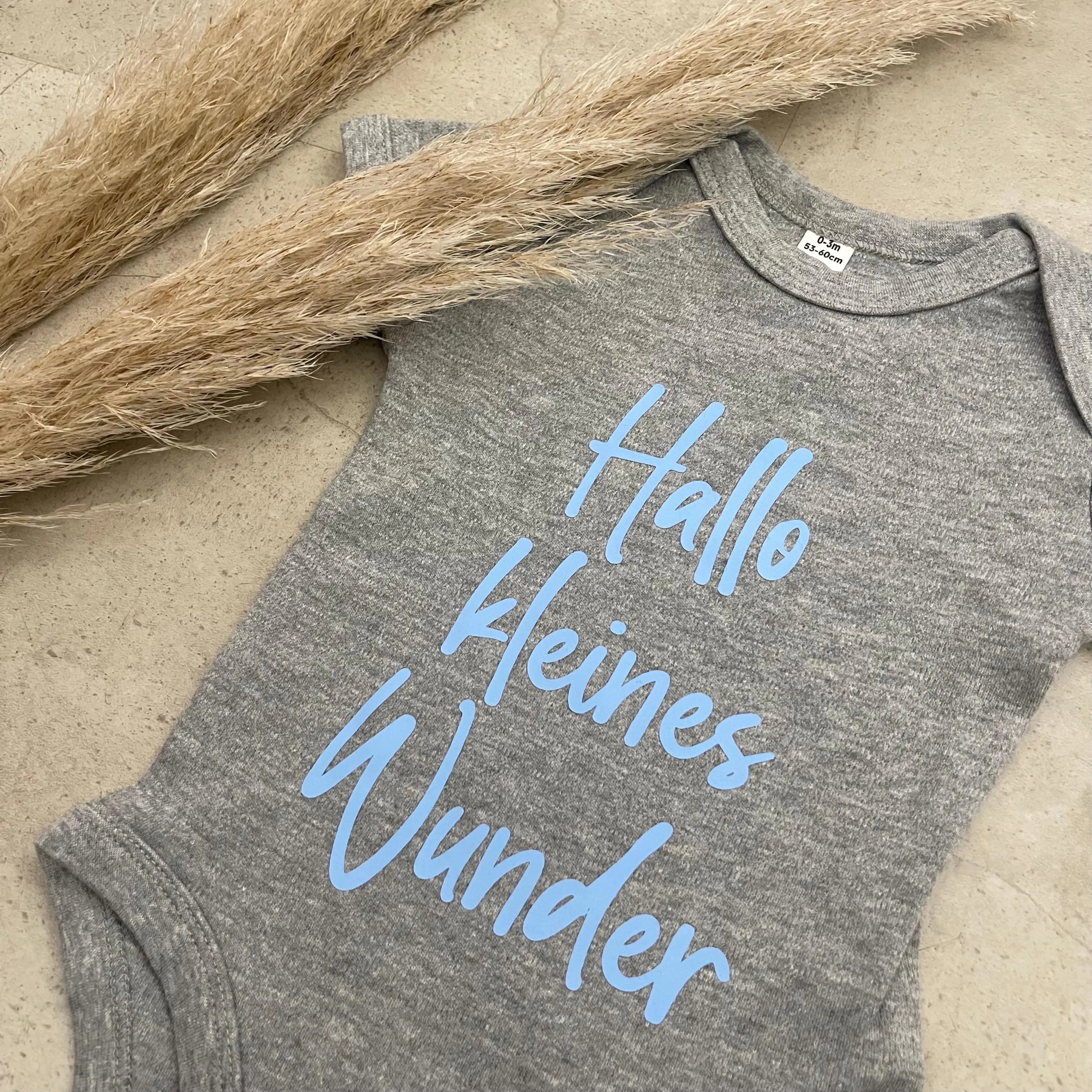 Babybody kurzarm - Hallo kleines Wunder | Schwangerschaft | Baby | Geburt | Babygeschenk | Geburtsgeschenk | Newborn