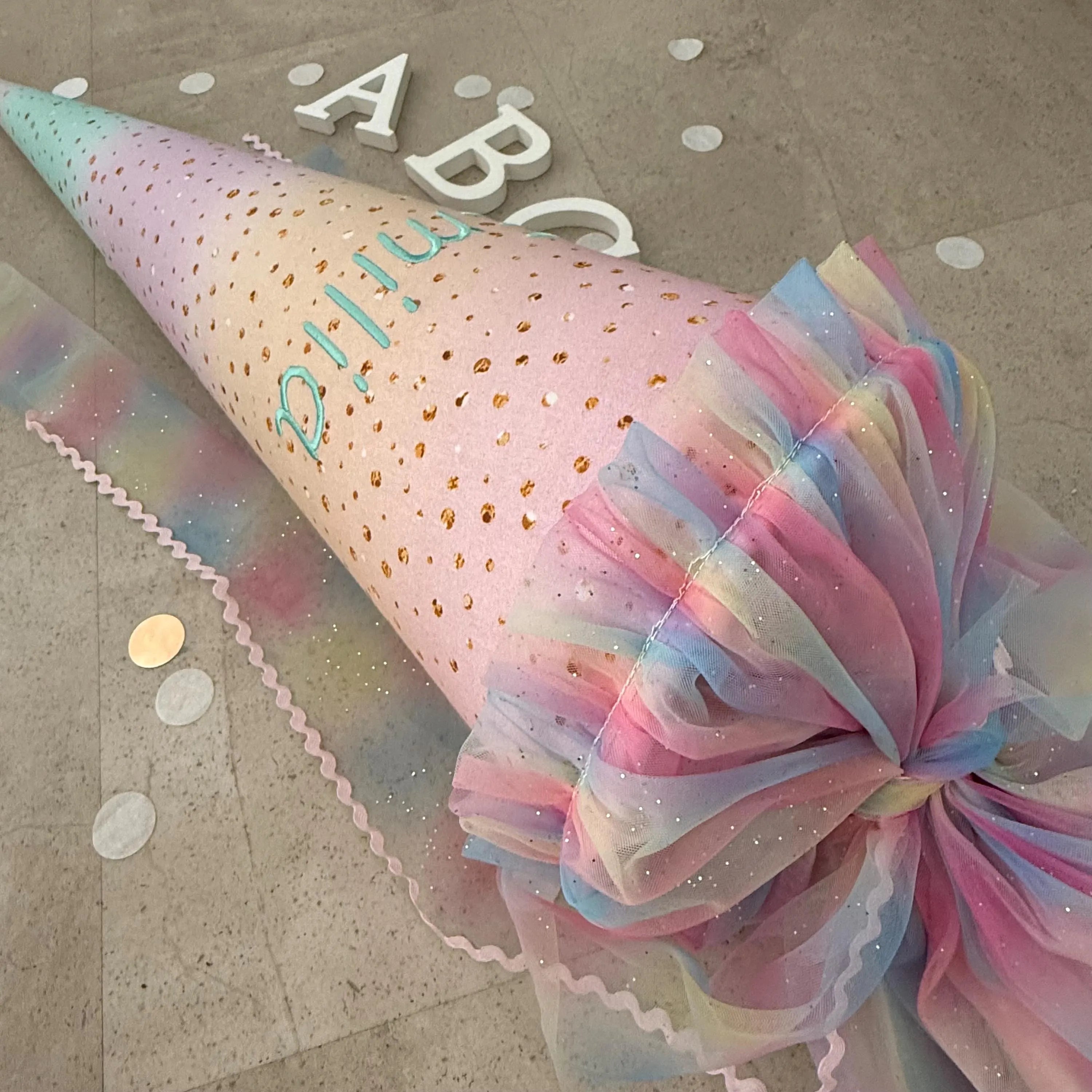 85cm Schultüte Zuckertüte Einschulung Groß  Handmade - Regenbogen Bunt mit Tüll