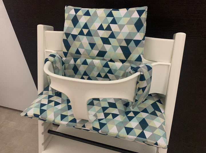 Handgemachtes Sitzkissen Set für den Stokke Tripp Trapp Hochstuhl in Dreiecke Menthol, Baumwolle