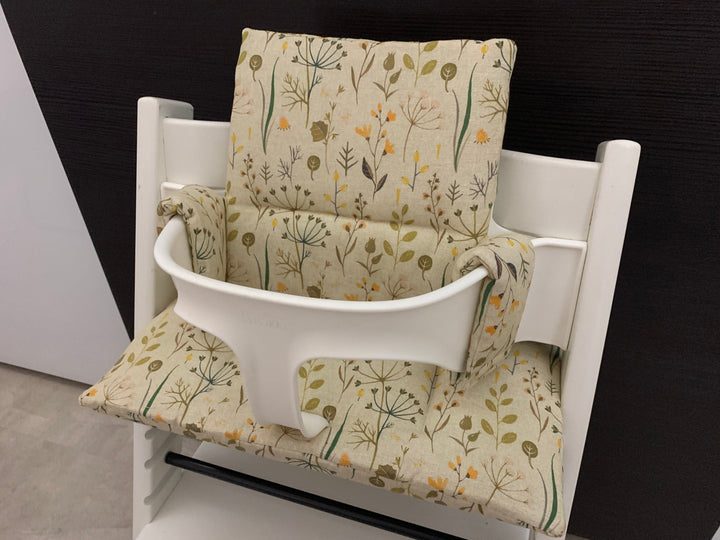 Handgemachtes Sitzkissen Set für den Stokke Tripp Trapp Hochstuhl in Beige mit Blumen, Baumwolle