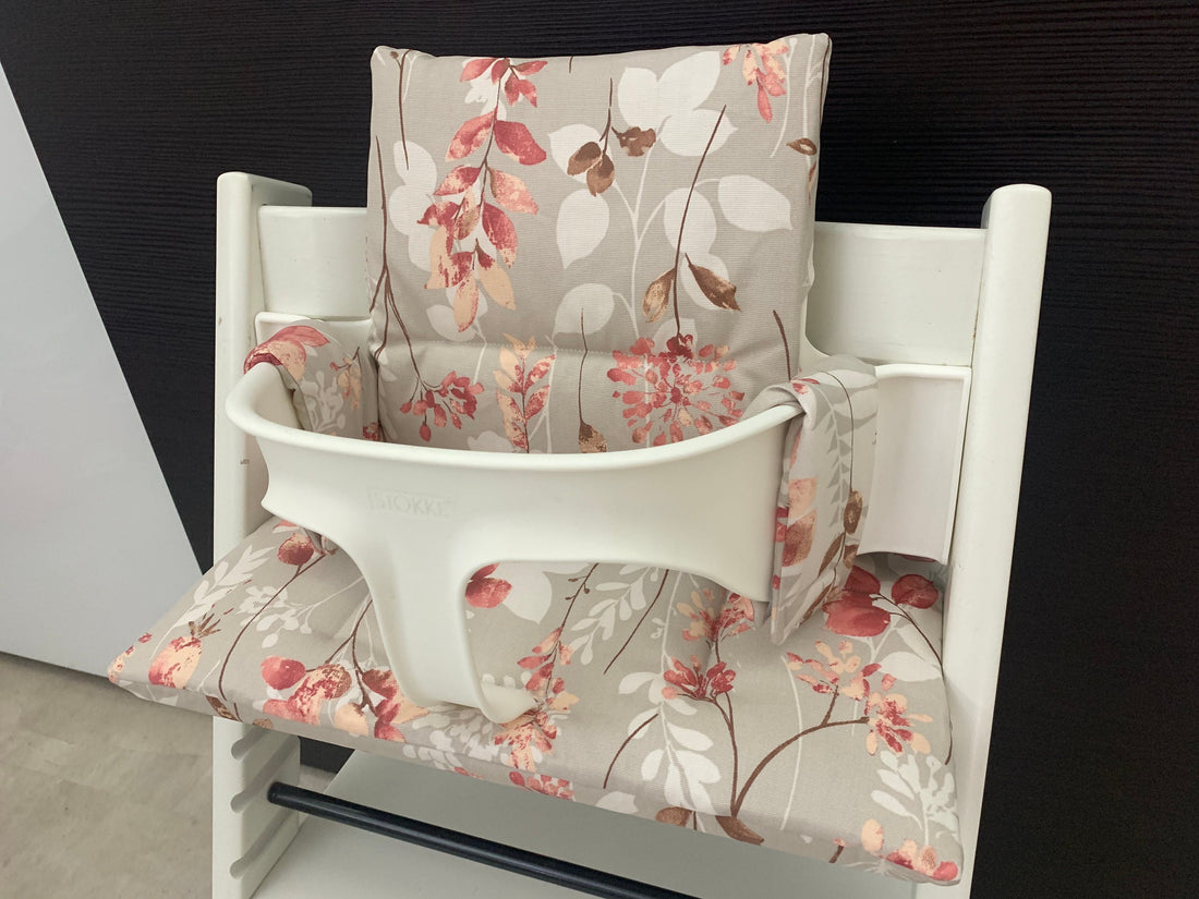 Handgemachtes Sitzkissen Set für den Stokke Tripp Trapp Hochstuhl in blüten rötlich, abwaschbares Material